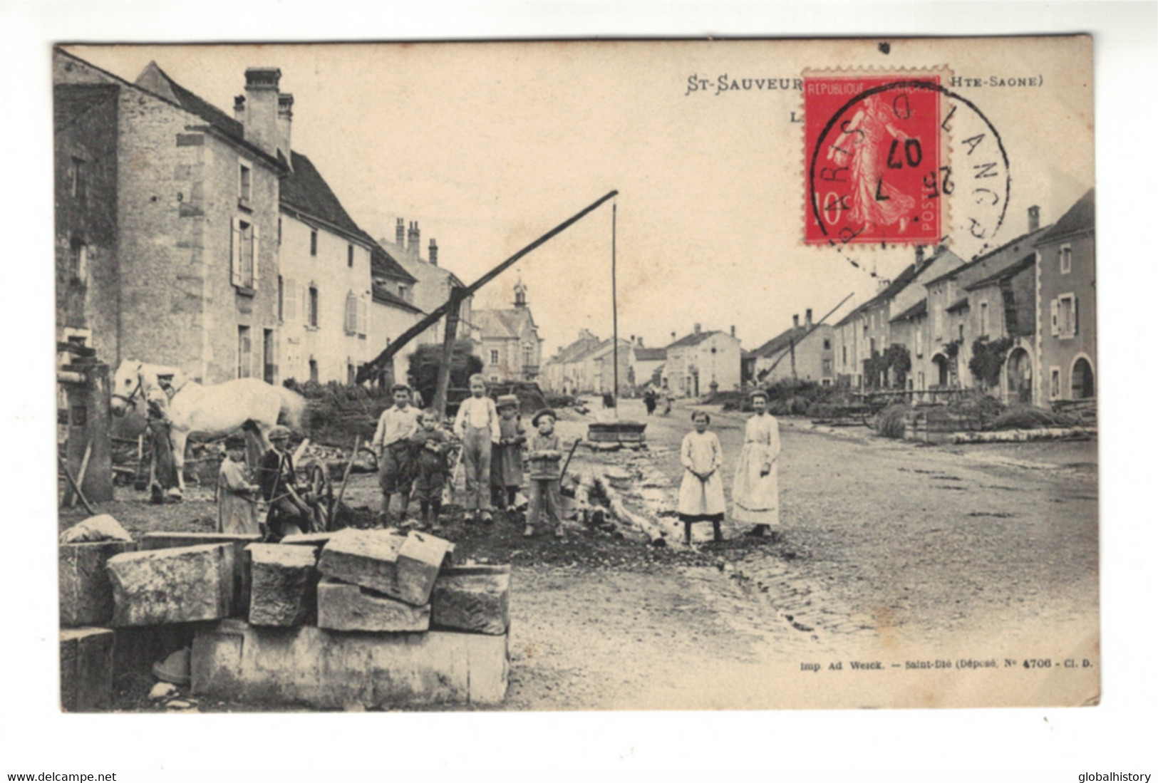 DG2822 - DEP.70  SAINT SAUVEUR - LA RUE AUX PUITS - WEICK 4706 - Saint-Sauveur