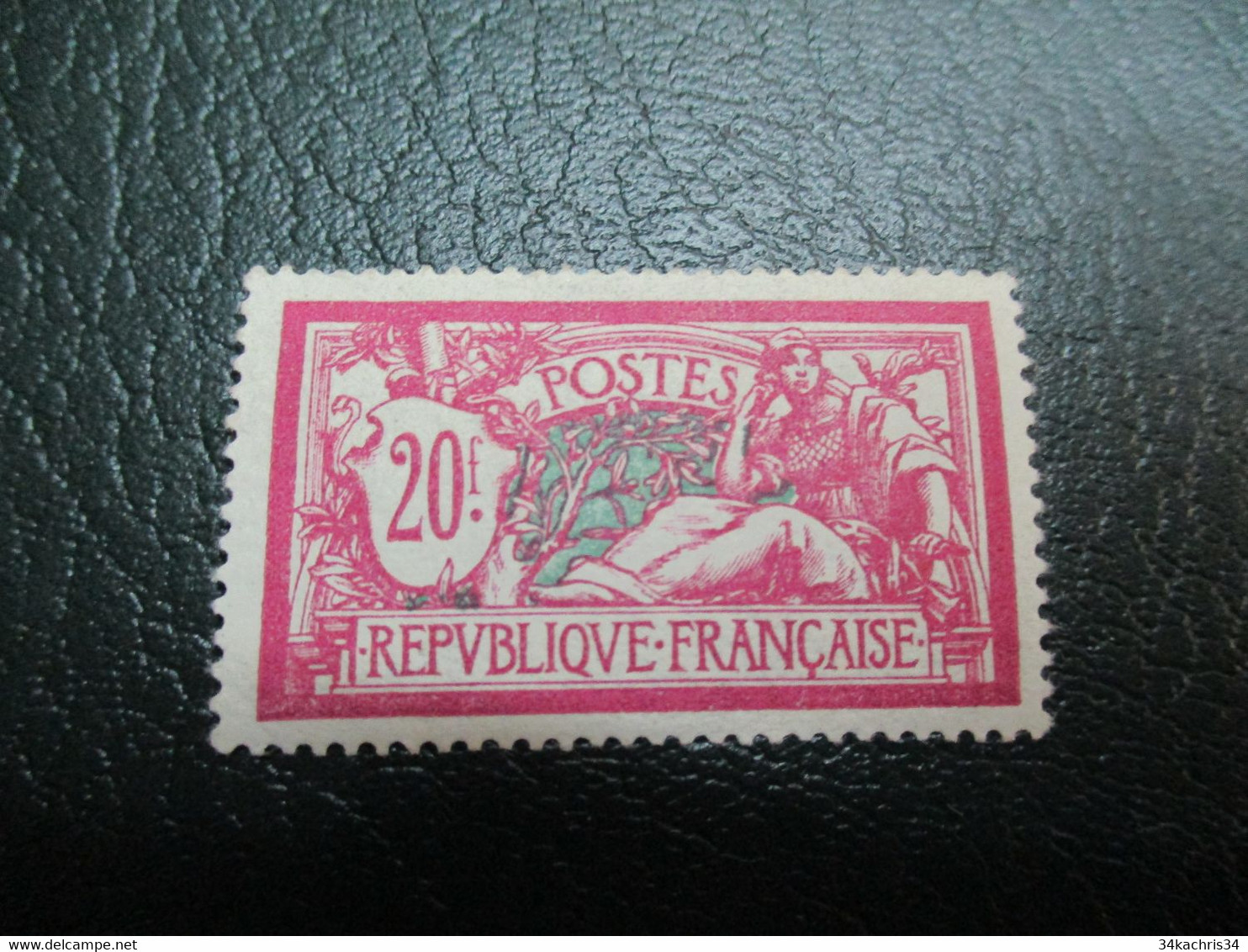 TP FRANCE Chrnière Très Très Légère N°208 - Unused Stamps