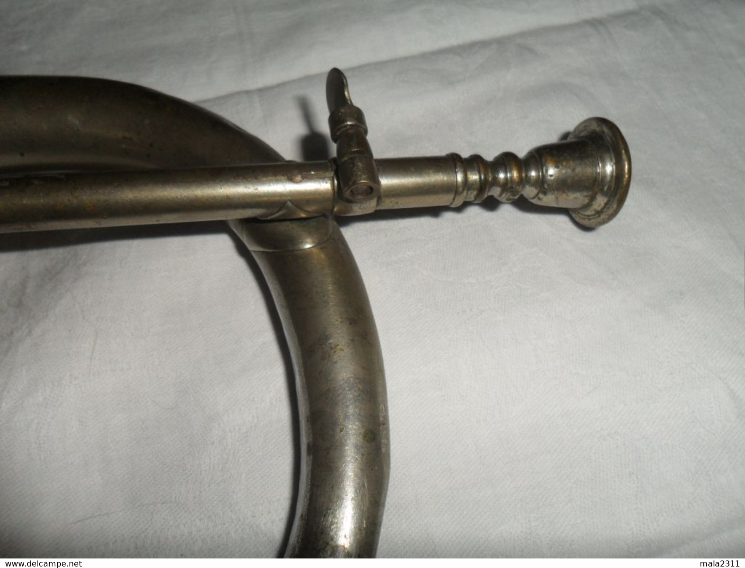 ANCIENNE TROMPETTE F& L DECART FRERES / LIERRE / FOURNIS. DE L'ARMEE ET DES CONSERVATOIRES - Musical Instruments