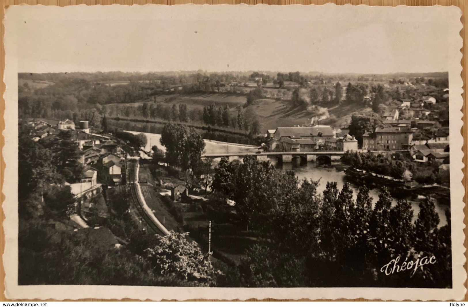 Aixe Sur Vienne - Vue Générale Sur Le Village - Gare Et Ligne Chemin De Fer - Aixe Sur Vienne