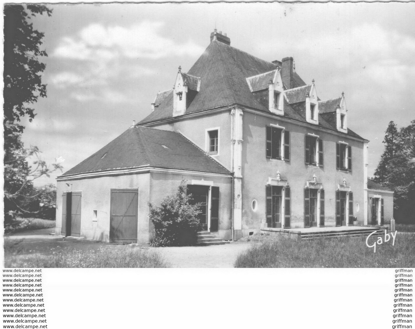 SAINT SEBASTIEN SUR LOIRE  CHATEAU DE LA JAUNAIE FACADE SUR LE PARC CPSM 9X14 TBE - Saint-Sébastien-sur-Loire