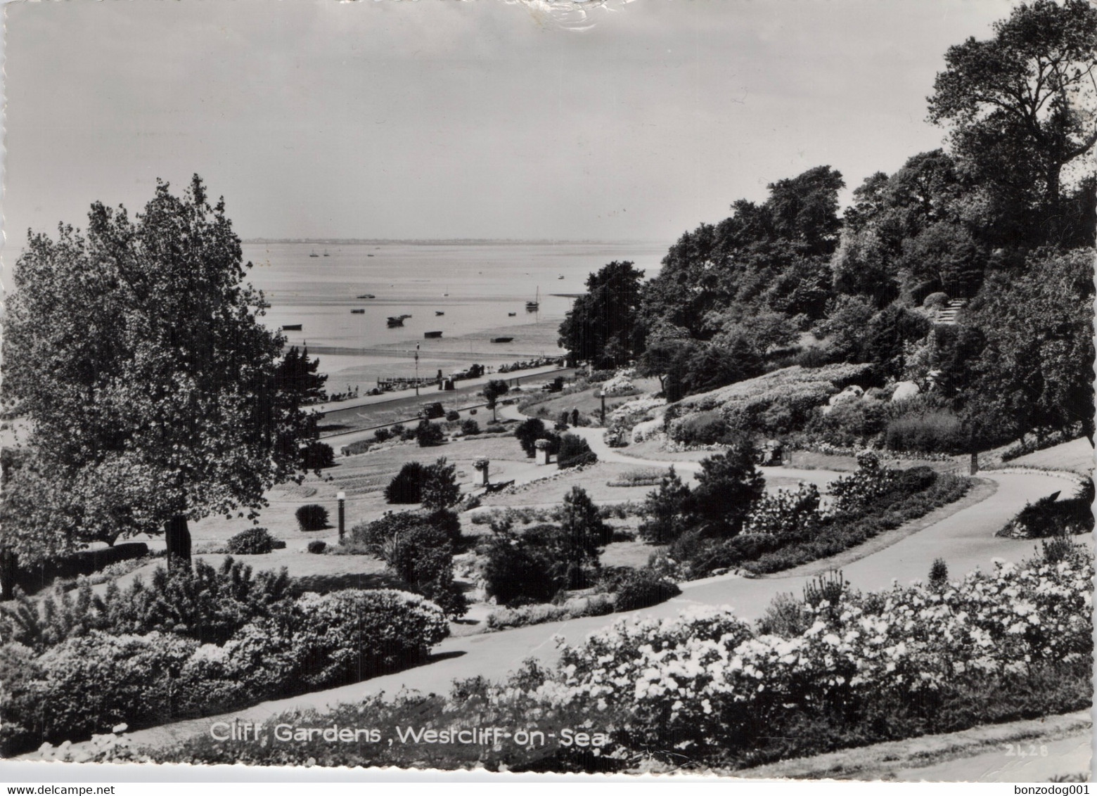 Cliff Gardens, Westcliff-on-Sea, Southend-on-Sea, Essex. Real Photo - Southend, Westcliff & Leigh