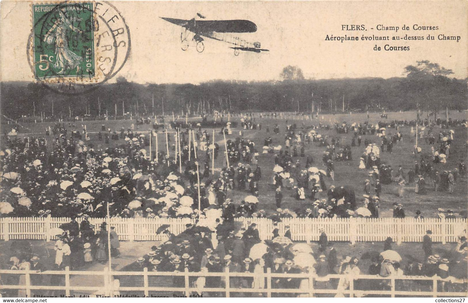 61-FLERS-CHAMP DE COURSES AEROPLANE EVOLUANT AU DESSUS DU CHAMP DE COURSES - Flers