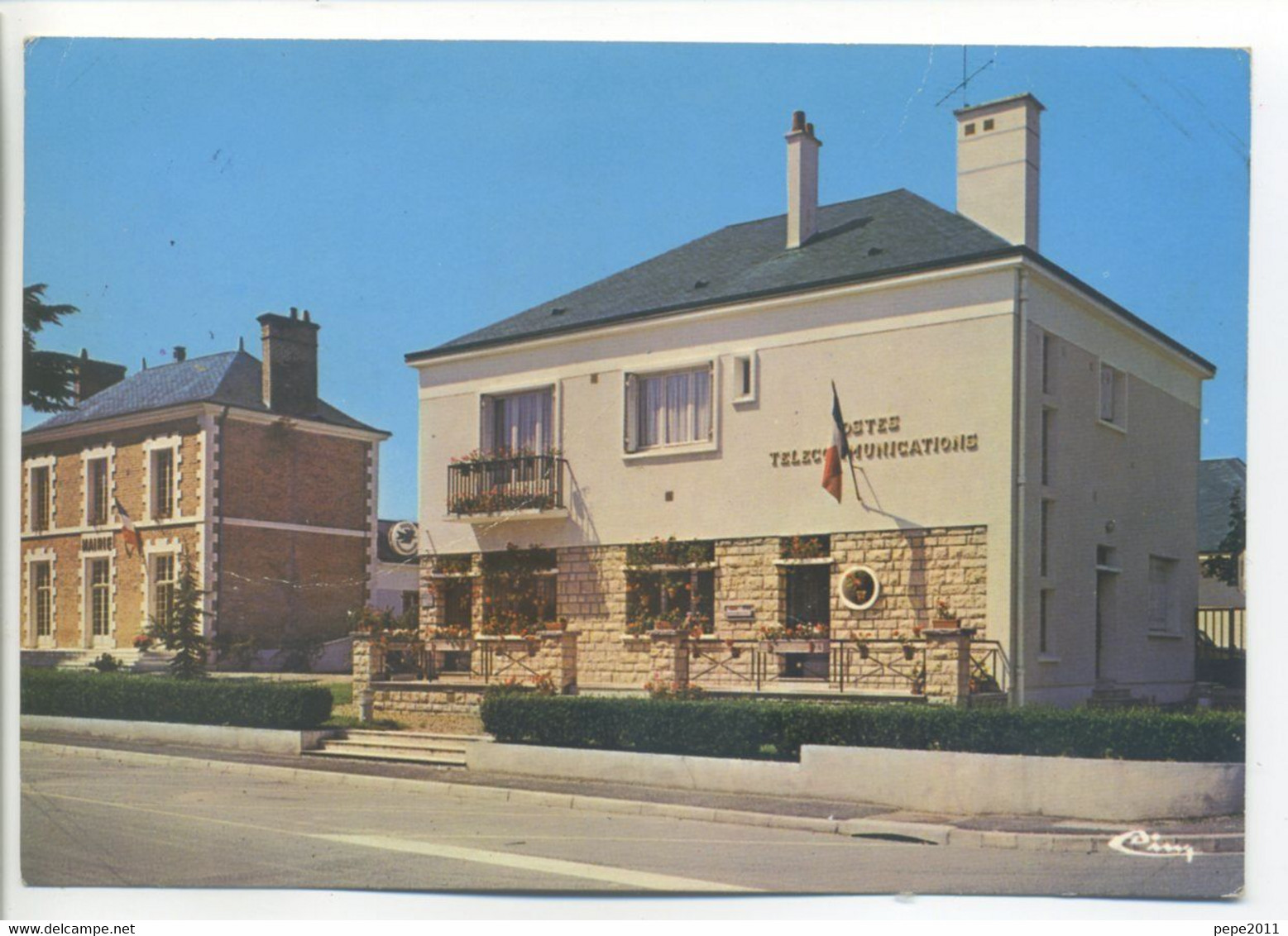 CPSM - 41 Loir Et Cher > Neung Sur Beuvron - La Poste Et La Mairie - Cachet Philatélique "Père Daniel Brottier" La Ferté - Neung Sur Beuvron