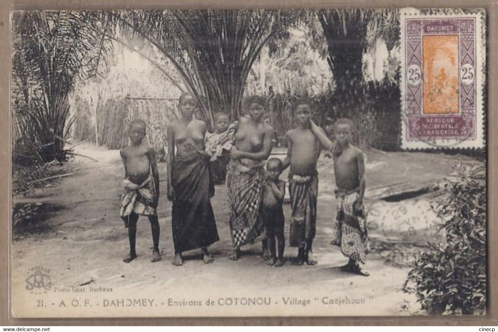 CPA DAHOMEY - Environs De COTONOU - Village " Cadjehoun " TB PLAN ANIMATION + Femmes Seins Nus + TB TIMBRE - Dahomey