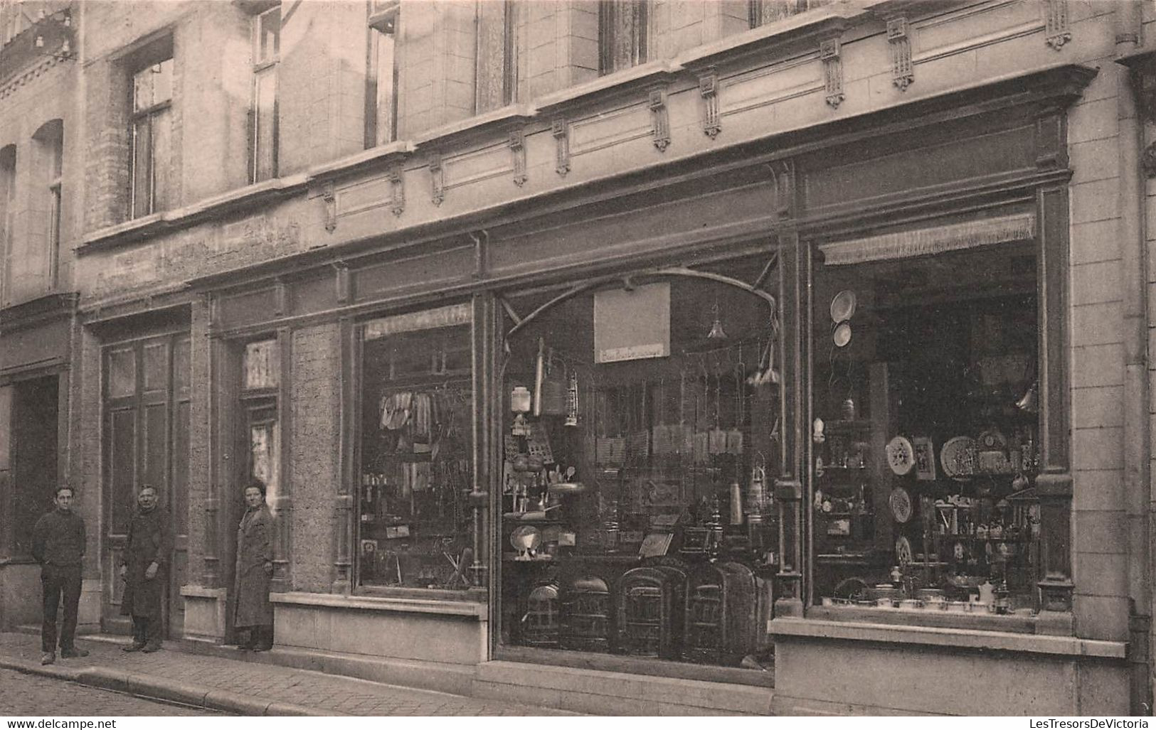 CPA Peruwelz - Serrurerie Poelerie Faiences Et Cristaux - Wilbaut Pavot - Vitrine De Magasin - Peruwelz