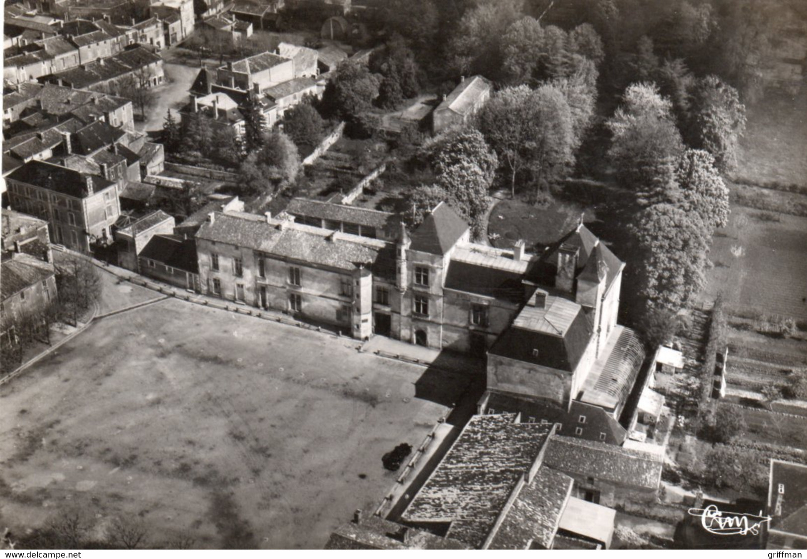 COULONGES SUR L'AUTIZE VUE AERIENNE DU CHATEAU 1956 CPSM GM TBE - Coulonges-sur-l'Autize