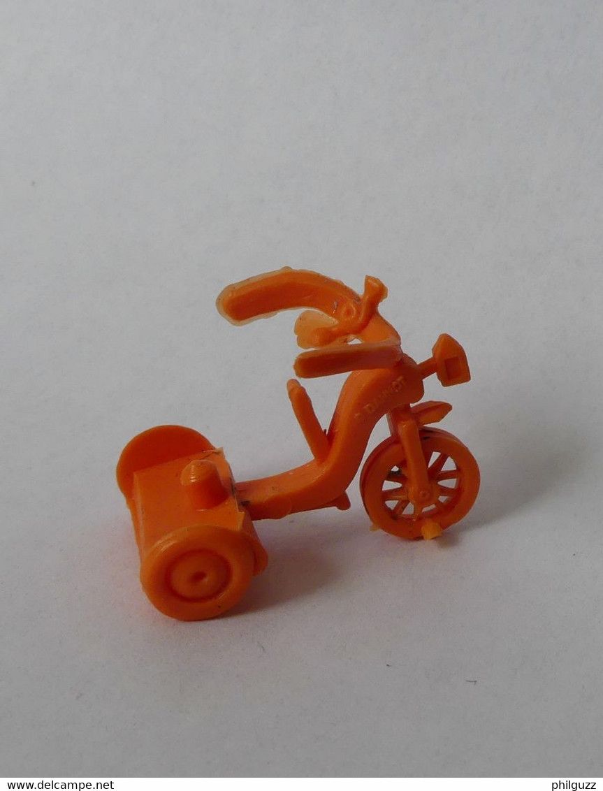 FIGURINE ORTF MANEGE ENCHANTE - MAGIC ROUNDABOUT - DUNKIN - BONHOMME JOUVENCE TRICYCLE Orange - Sonstige & Ohne Zuordnung