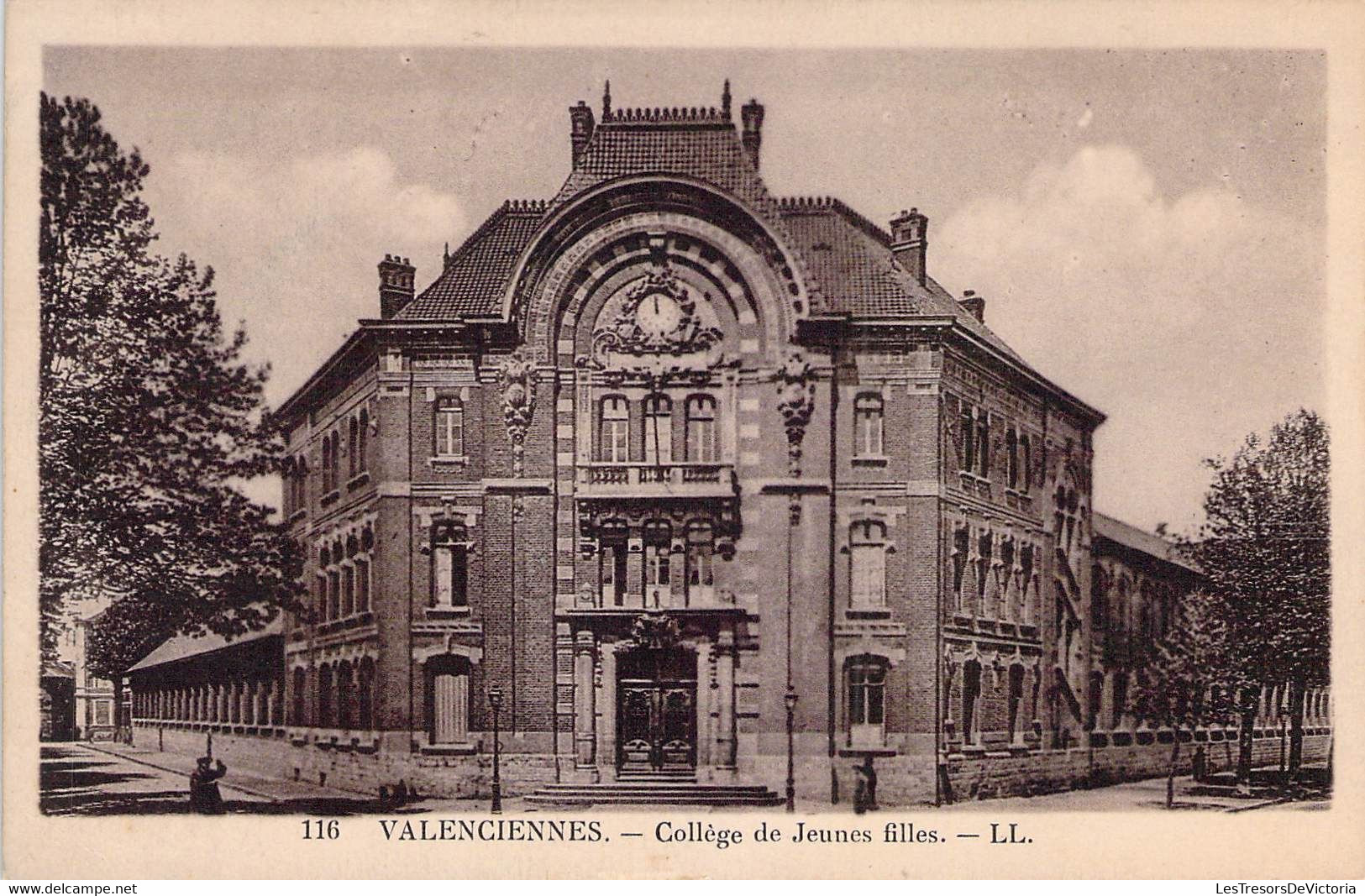 CPA - 59 - VALENCIENNES - Collège Des Jeunes Filles - LL - Valenciennes