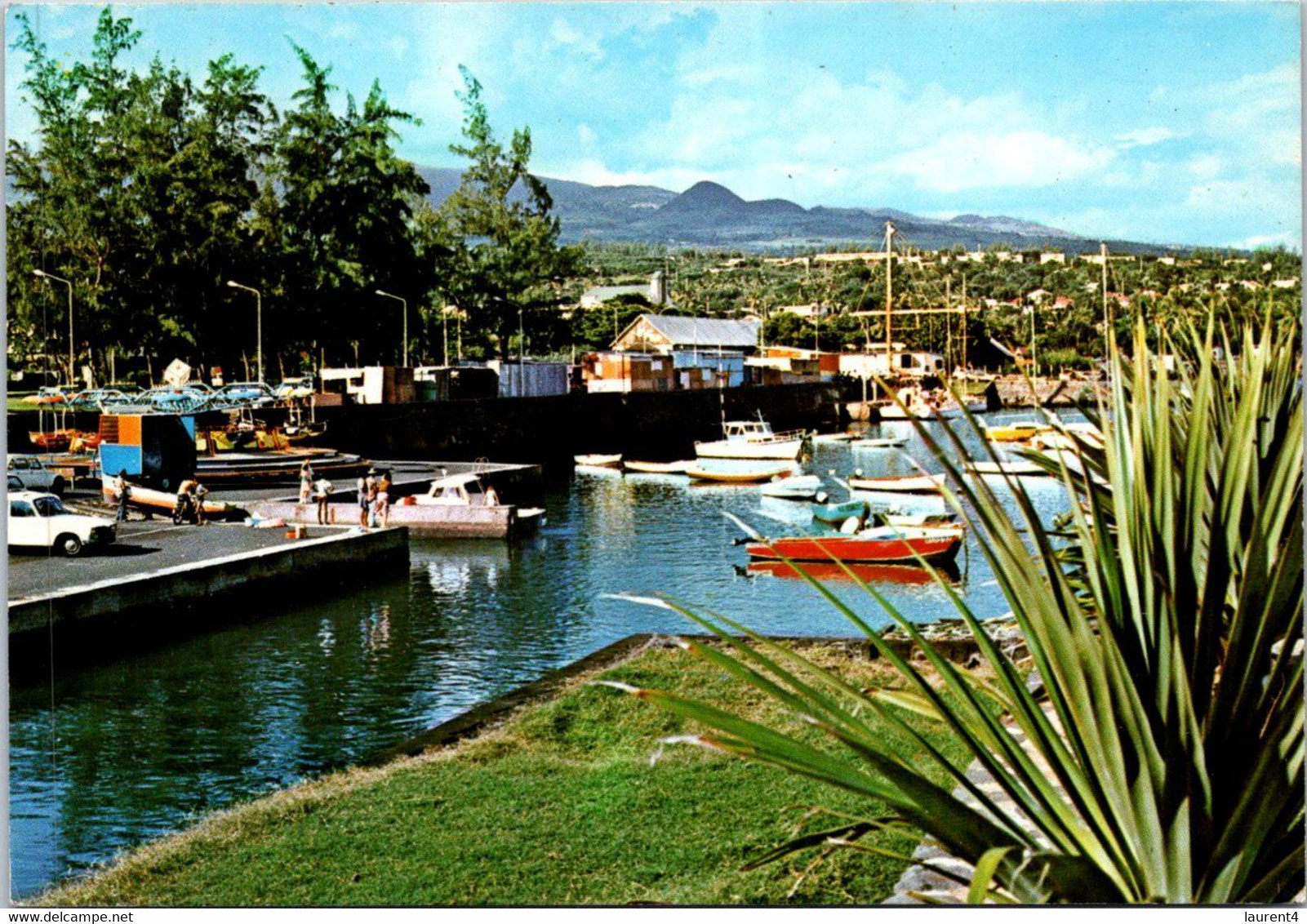 (2 J 50) France - Ile De La Réunion (Port De St Pierre) - Saint Pierre