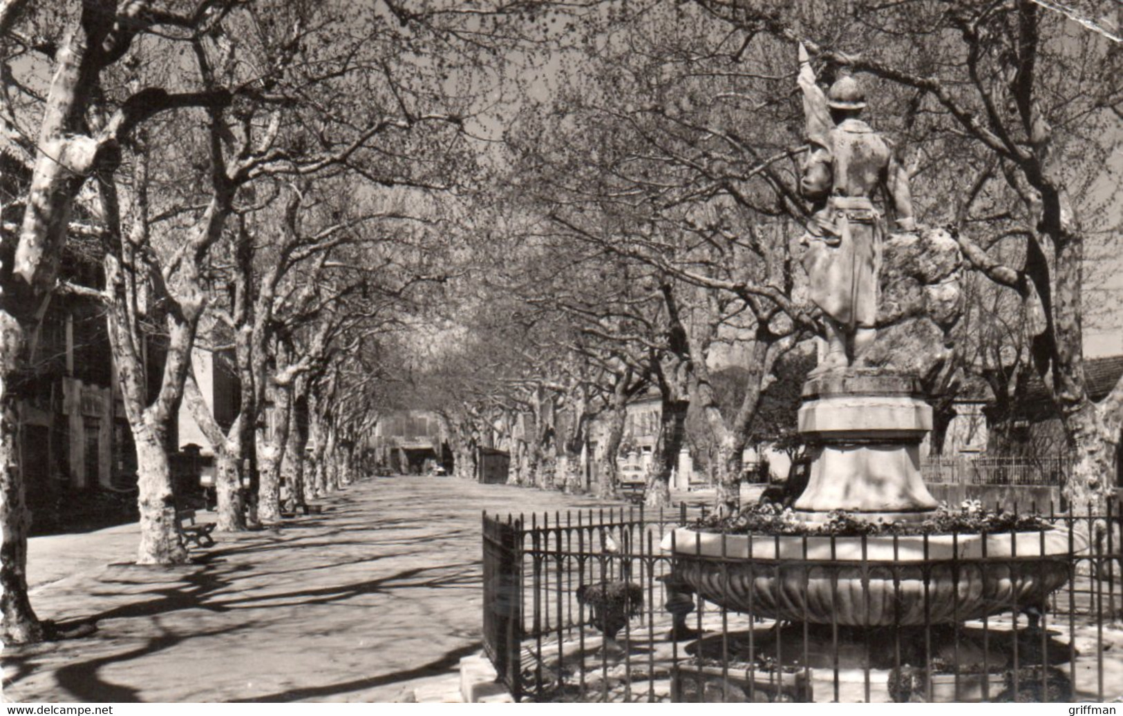 NANS LES PINS LE COURS 1958 CPSM 9X14 TBE - Nans-les-Pins