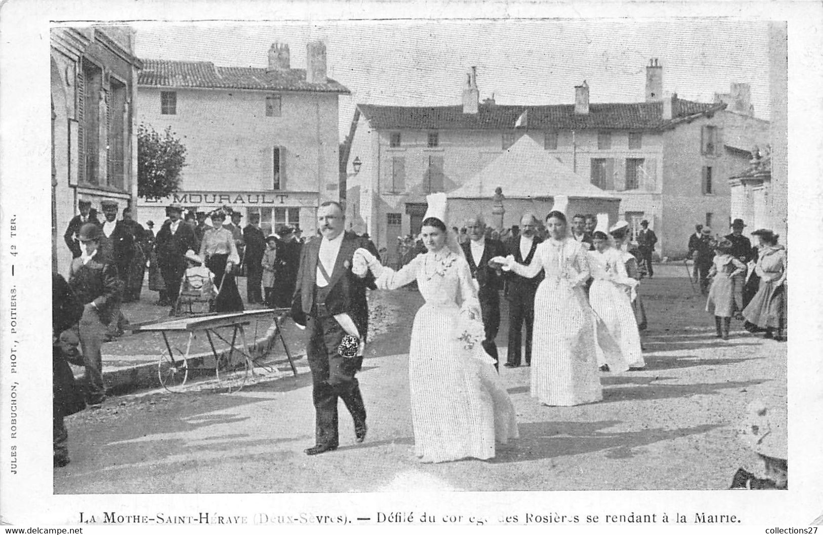 79-LA-MOTHE-SAINT-HERAYE- DEFILE DU CORTEGE DES ROSIERES SE RENDANT A LA MAIRIE - La Mothe Saint Heray