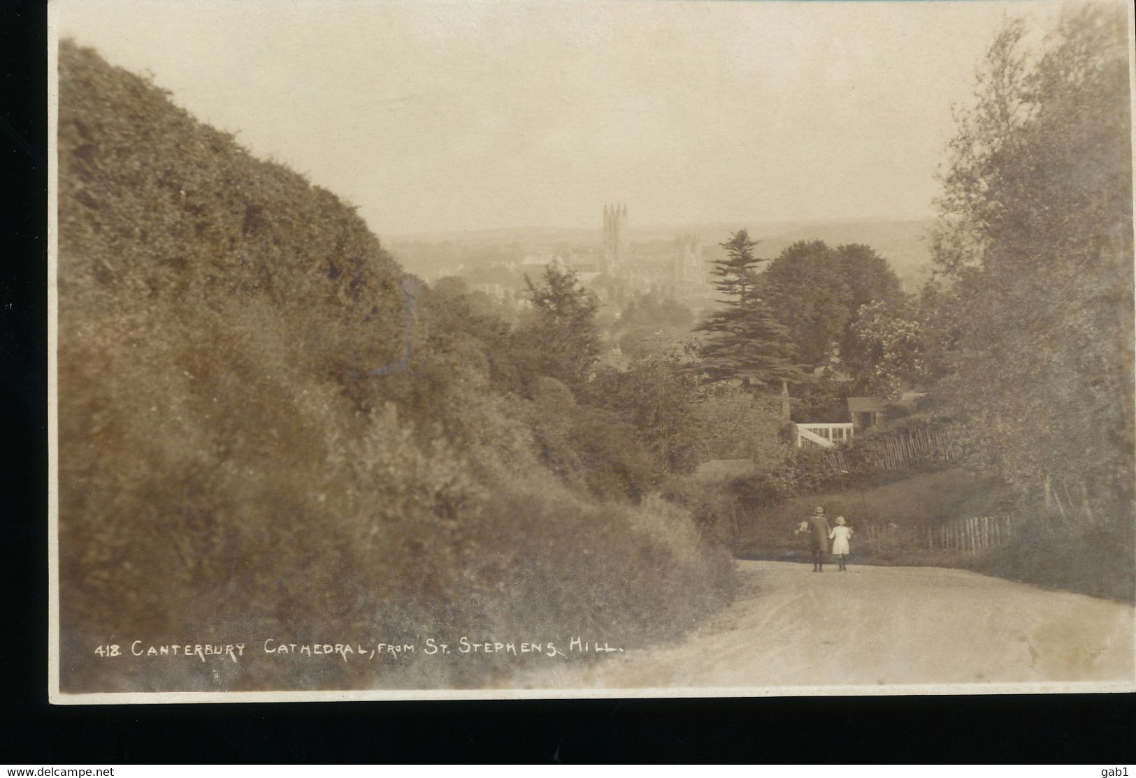 Angleterre -- Canterbury Cathedral , From St. Stephens Hill - Canterbury