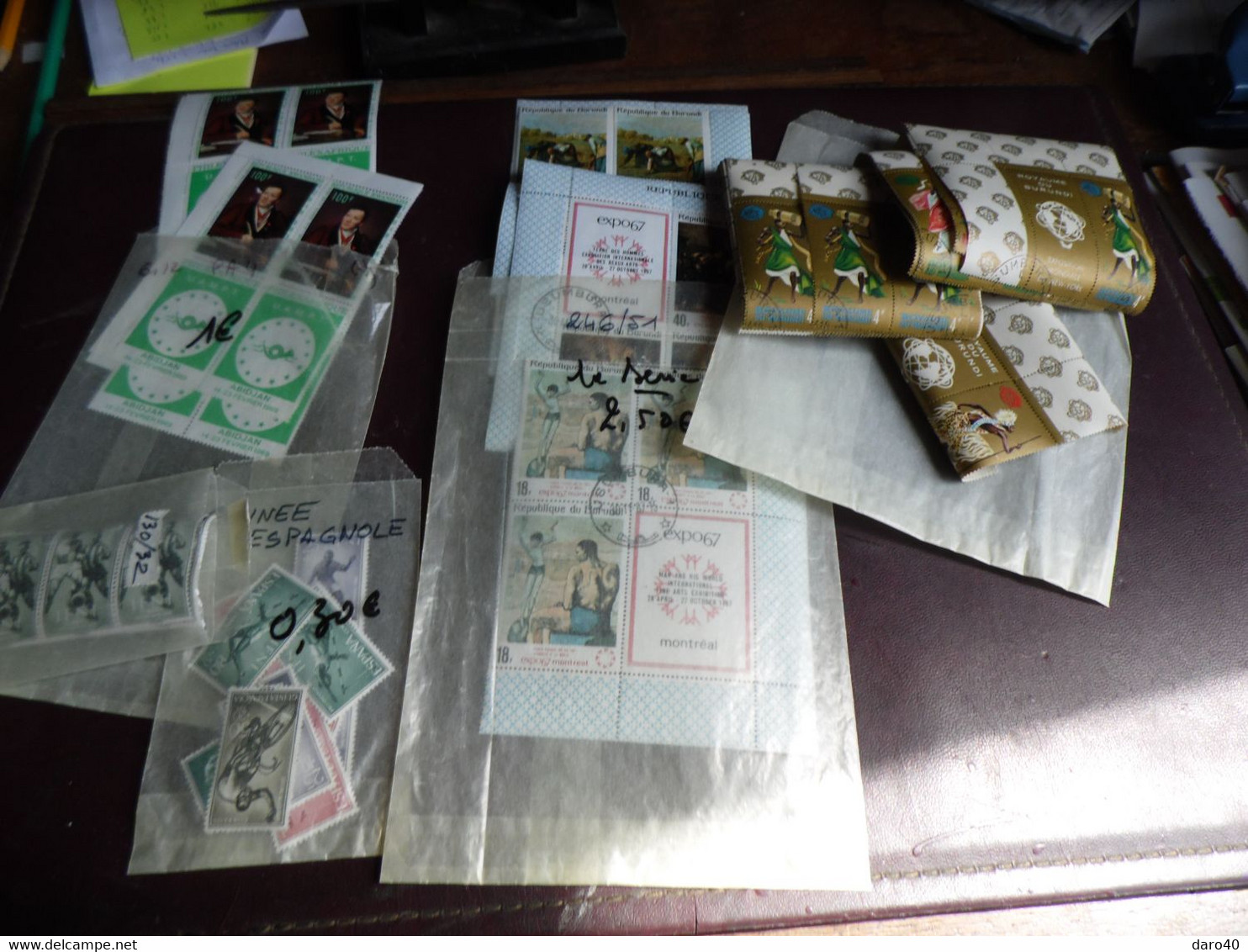 Dans un boite environ 480 TP étranger voir description Obl TB + Un lot de 45 timbres obl de Ajman