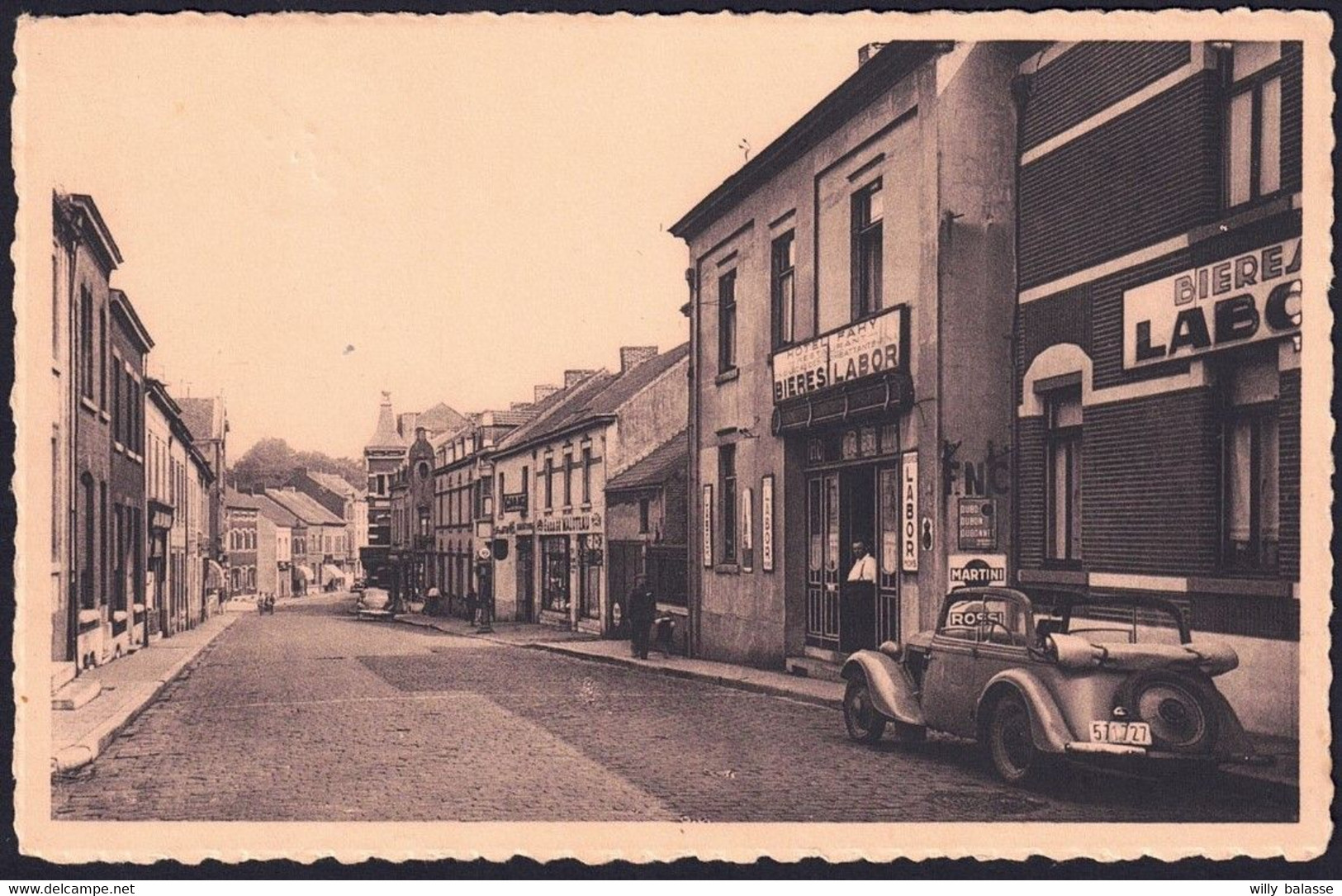 +++ CPA - AUVELAIS - Rue Felix Protin - Hôtel - Publicité Bières Labor  // - Sambreville