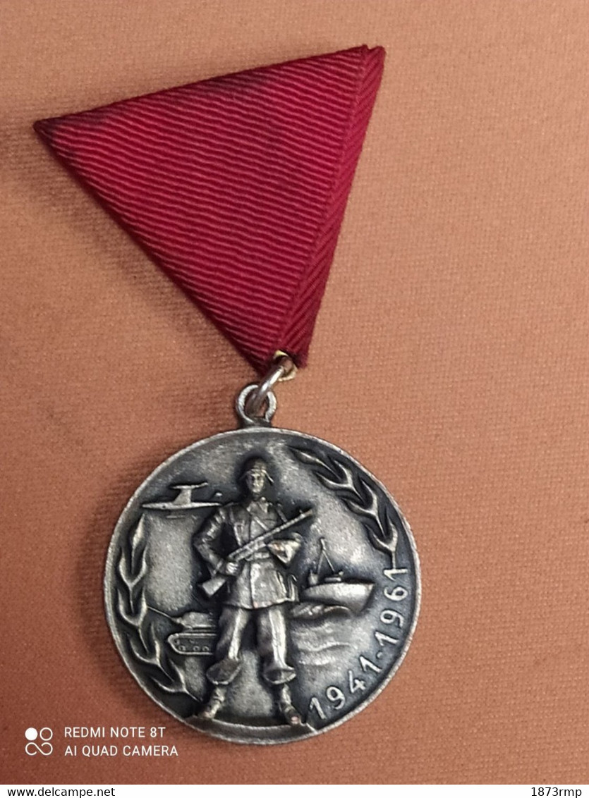 1941/1961, 20 ÈME ANNIVERSAIRE DE L'ARMÉE YOUGOSLAVE MÉDAILLE COMMÉMORATIVE - Autres & Non Classés