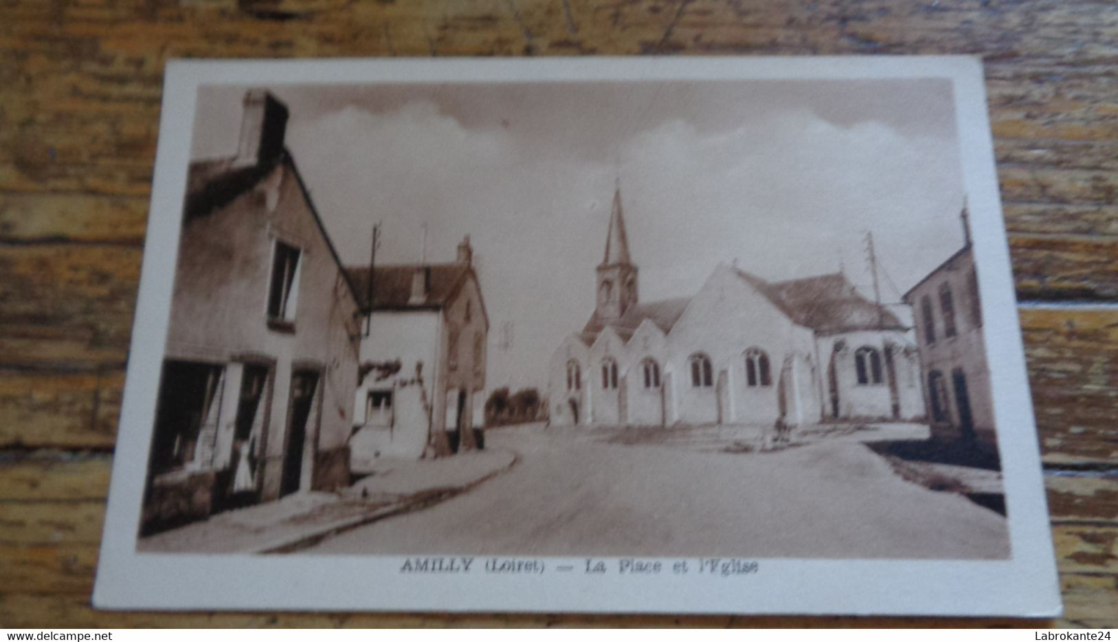 REF 602 : CPA 45 Amilly La Place Et L'Eglise - Amilly