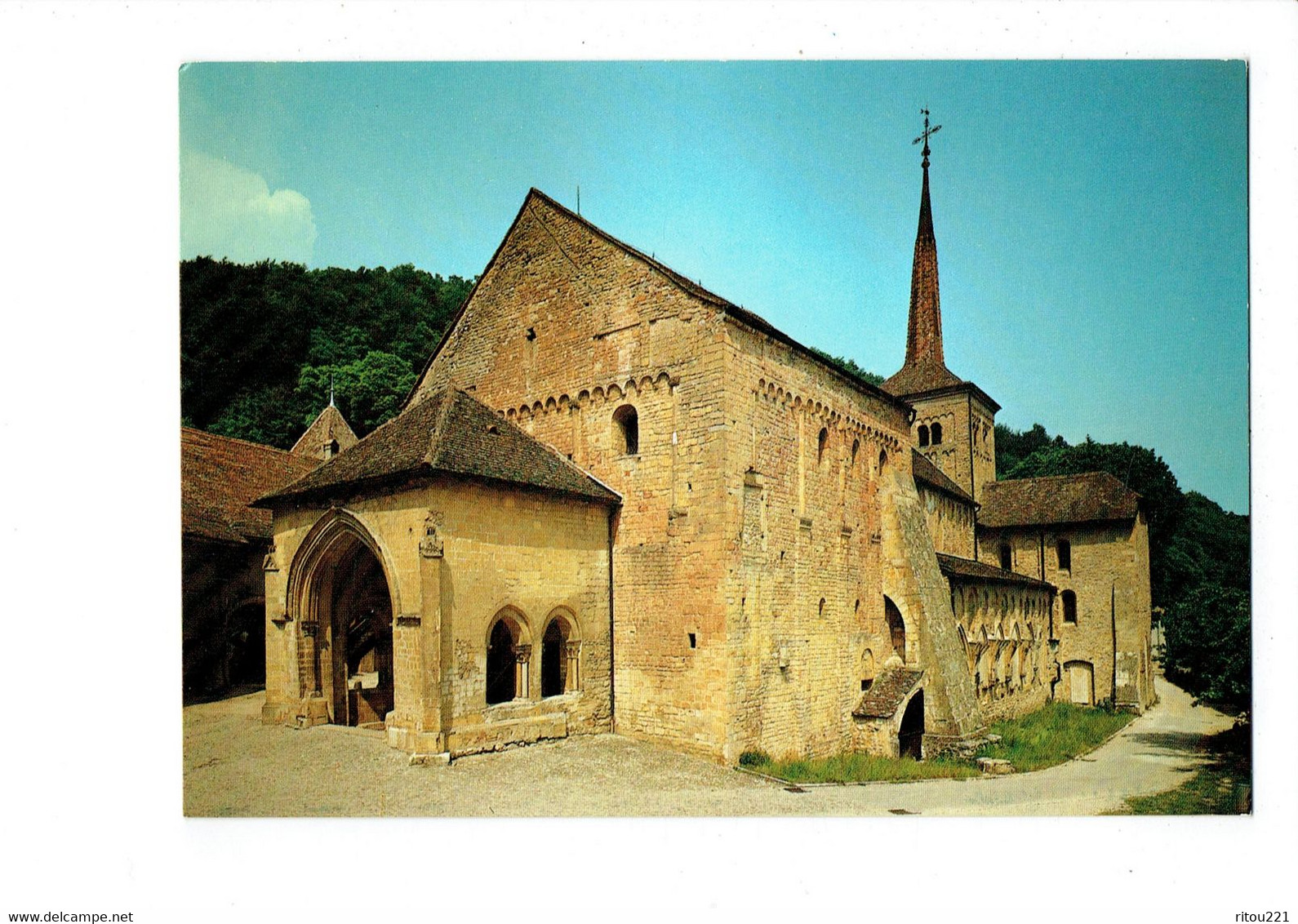 Cpm - Romainmôtier (Suisse - Vaud) - église Romane - Romainmôtier-Envy