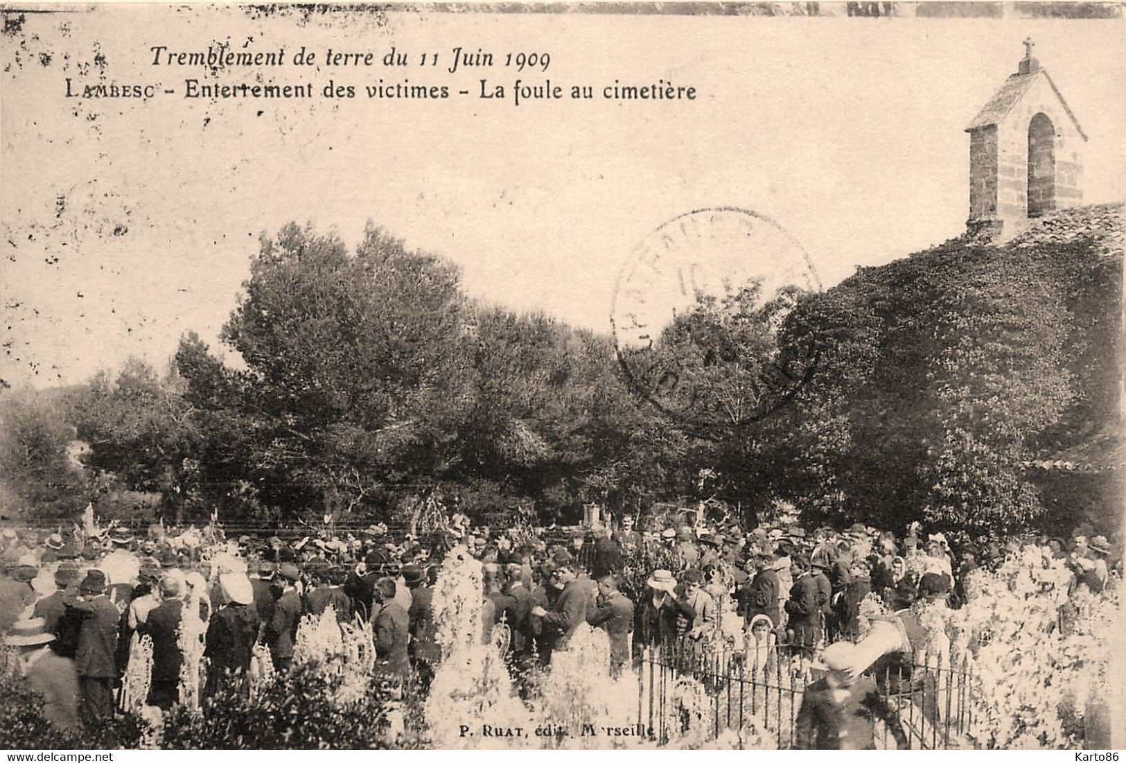 Lambesc * Le Tremblement De Terre Du 11 Juin 1909 * Enterrement Des Victimes * La Foule Au Cimetière - Lambesc