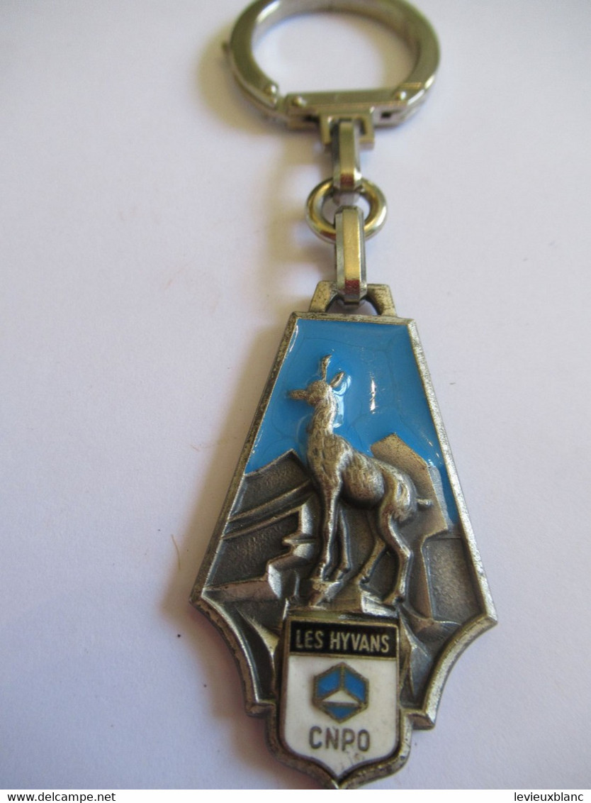 Porte-Clés Publicitaire Ancien/Montagne  /CNPO/LES HYVANS/Augis ? / Isard  /Vers 1970-1980    POC547 - Key-rings