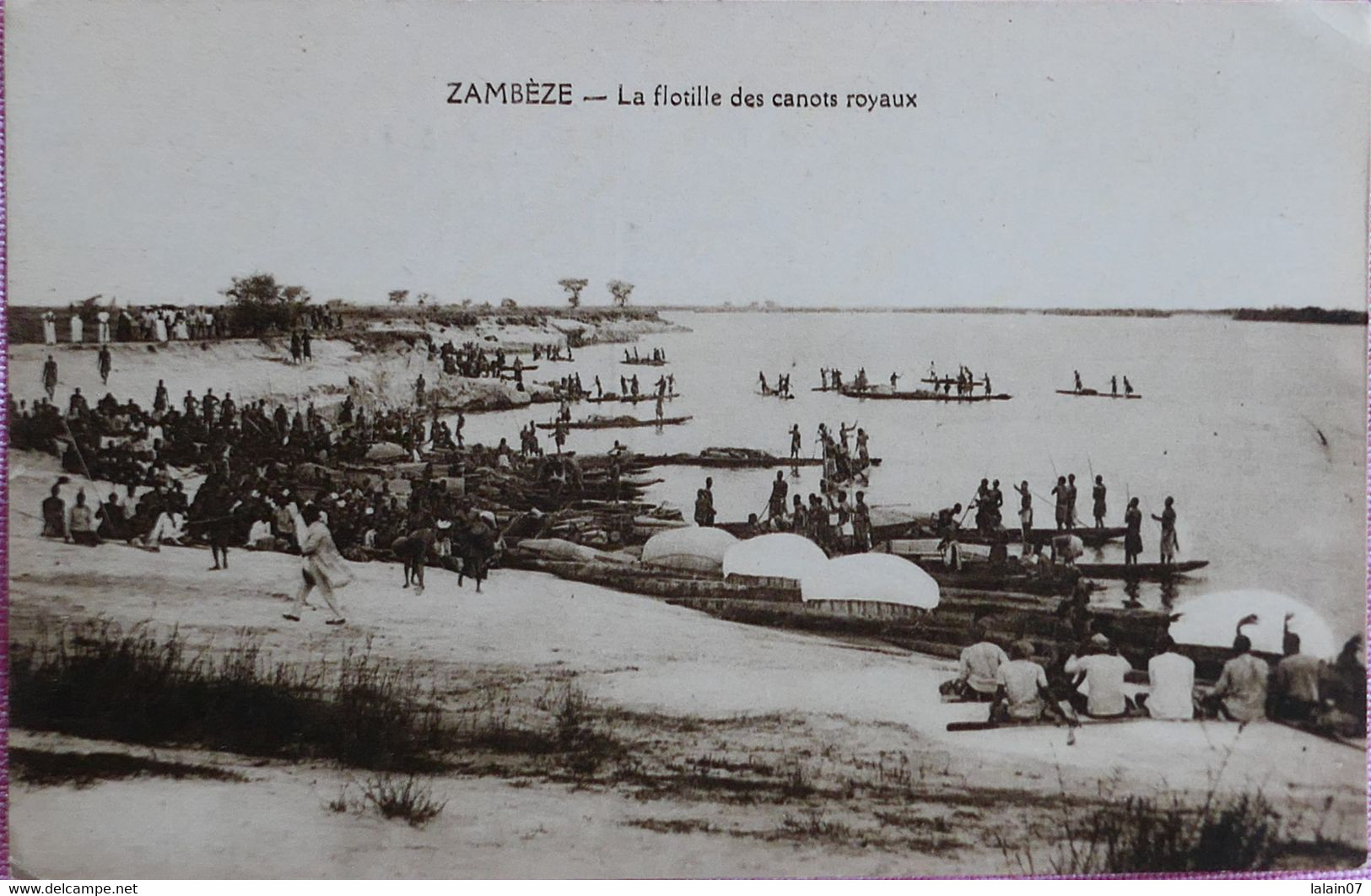 C. P. A. : Zambie : ZAMBEZE : La Flotille Des Canots Royaux - Sambia