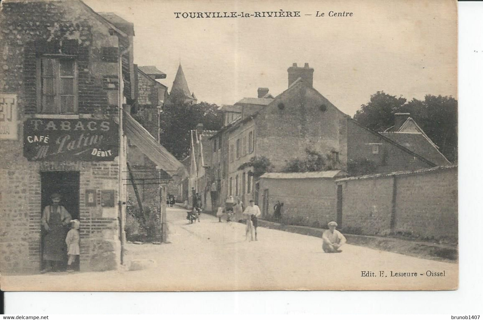 TOURVILLE LA RIVIERE   Le Centre  Cafe Tabac M PATIN - Autres & Non Classés