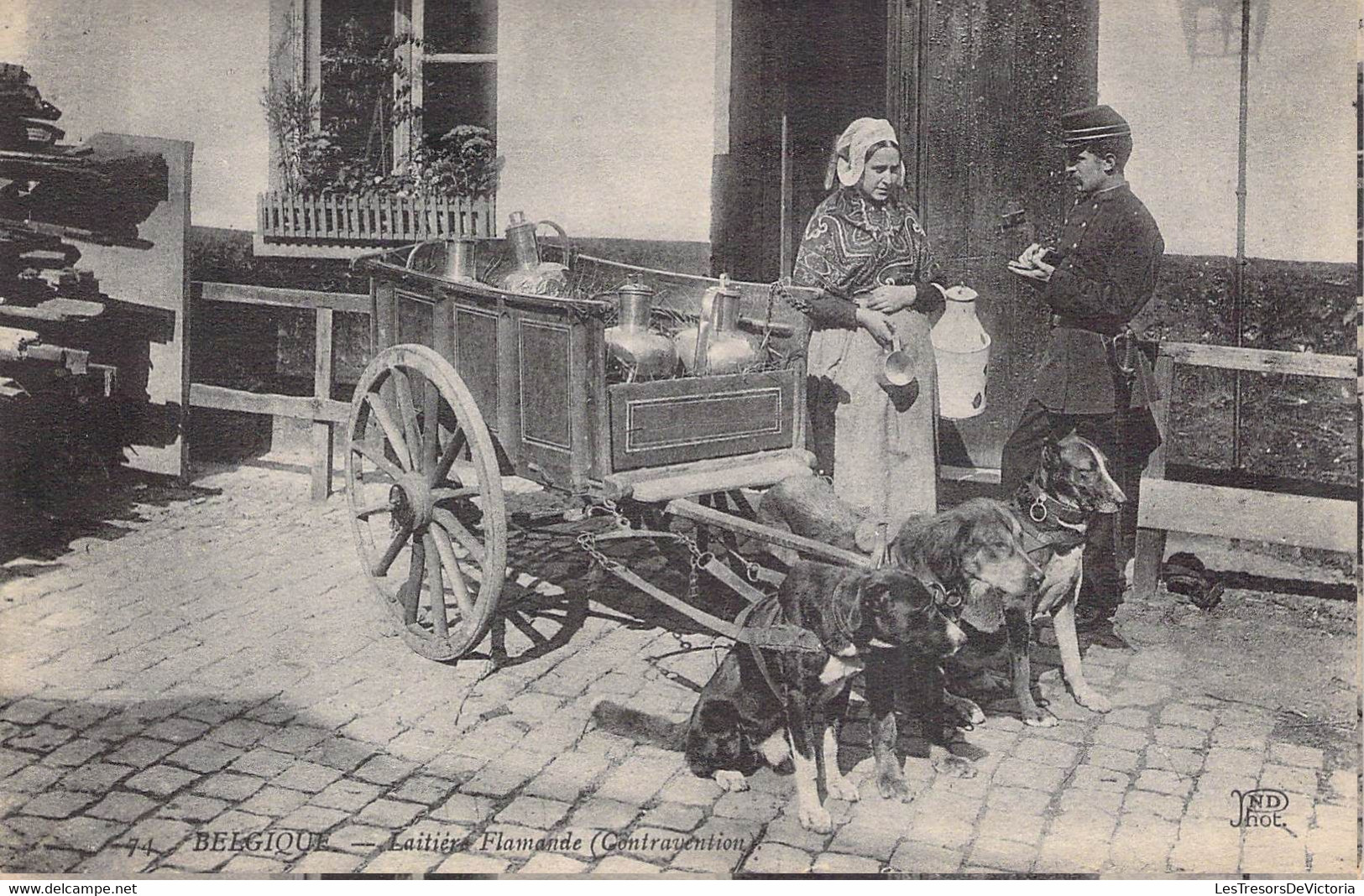 CPA Belgique - Laitière Flamande - Contravention - Attelage à Chiens - Agent - Vendedores Ambulantes