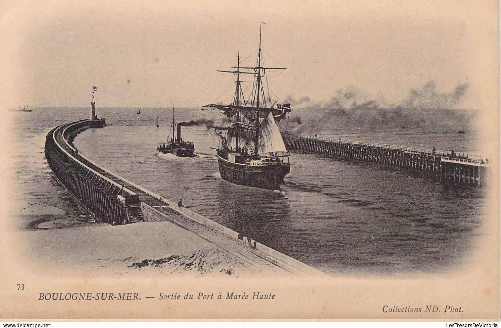 CPA - 62 - BOULOGNE SUR MER - Sortie Du Port à Marée Haute D'un Voilier - Dos Non Divisé - Velieri