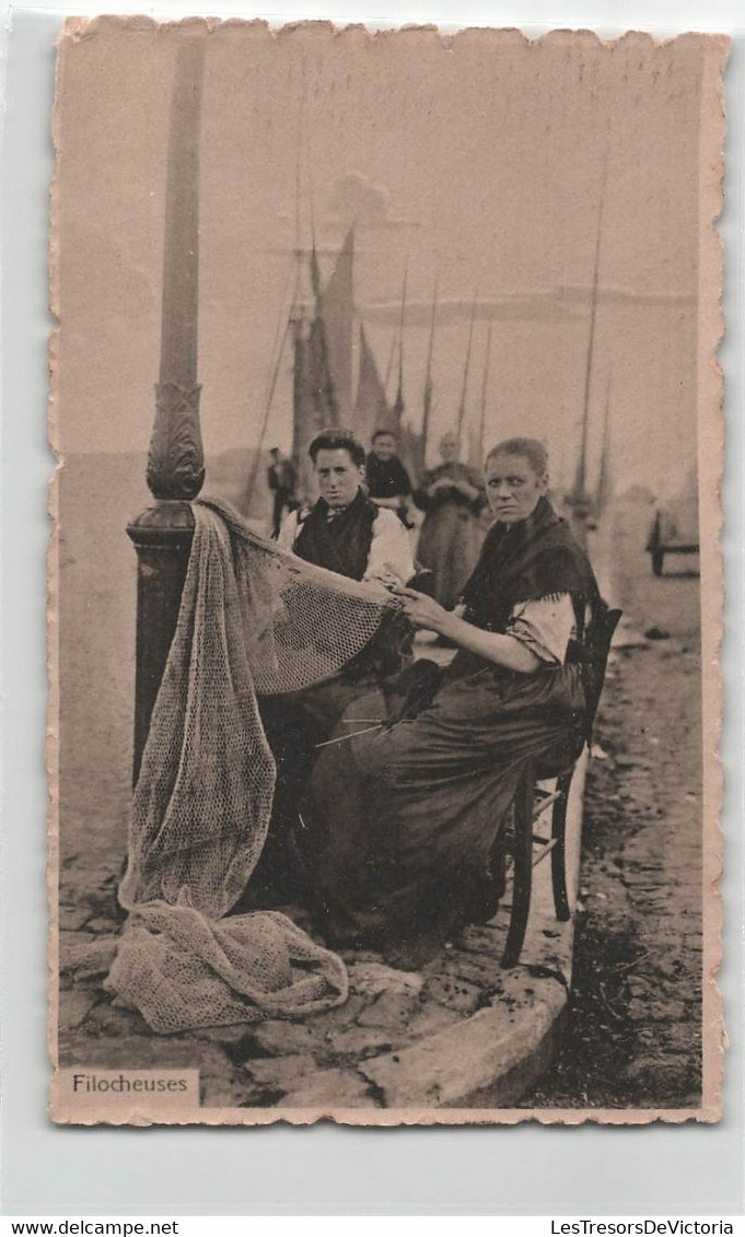 CPA - Filocheuses - Femmes Fabriquant Et Reparant Des Filets De Peche - - Craft