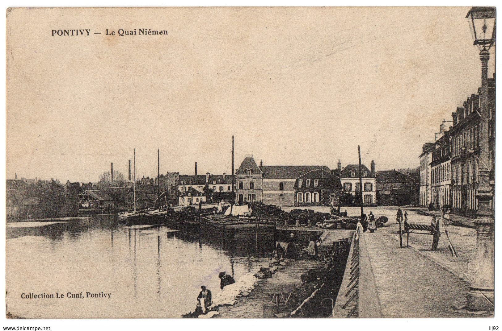 CPA 56 - PONTIVY (Morbihan) - Le Quai Niémen - Coll. Le Cunf - Pontivy