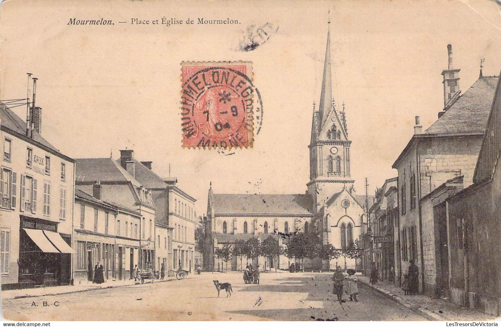 CPA - 51 - MOURMELON - Lot De 3 Cartes Avec Chacune La Vue Sur L'église De Mourmelon Et La Place - Mourmelon Le Grand