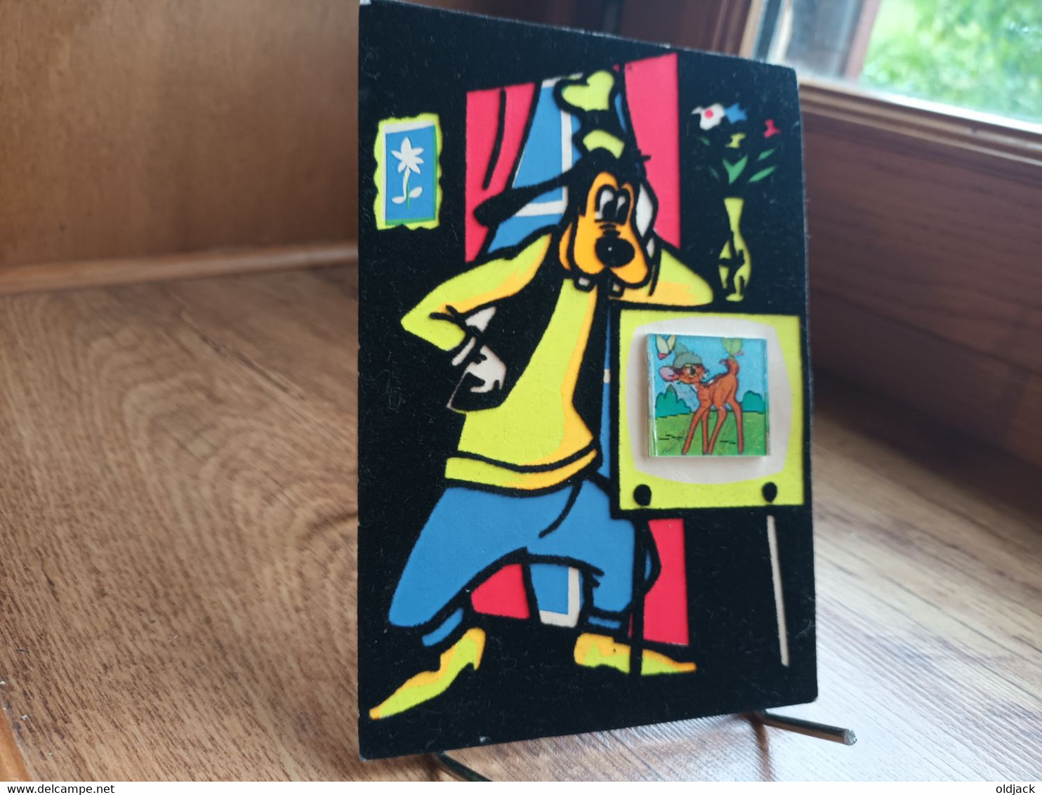 CPA à Système . GOOFY Carte WALT DISNEY En Feutrine à Systeme écran 3D(1961) Tableau Avec Son Changement De Vues(S36-22) - Autres & Non Classés