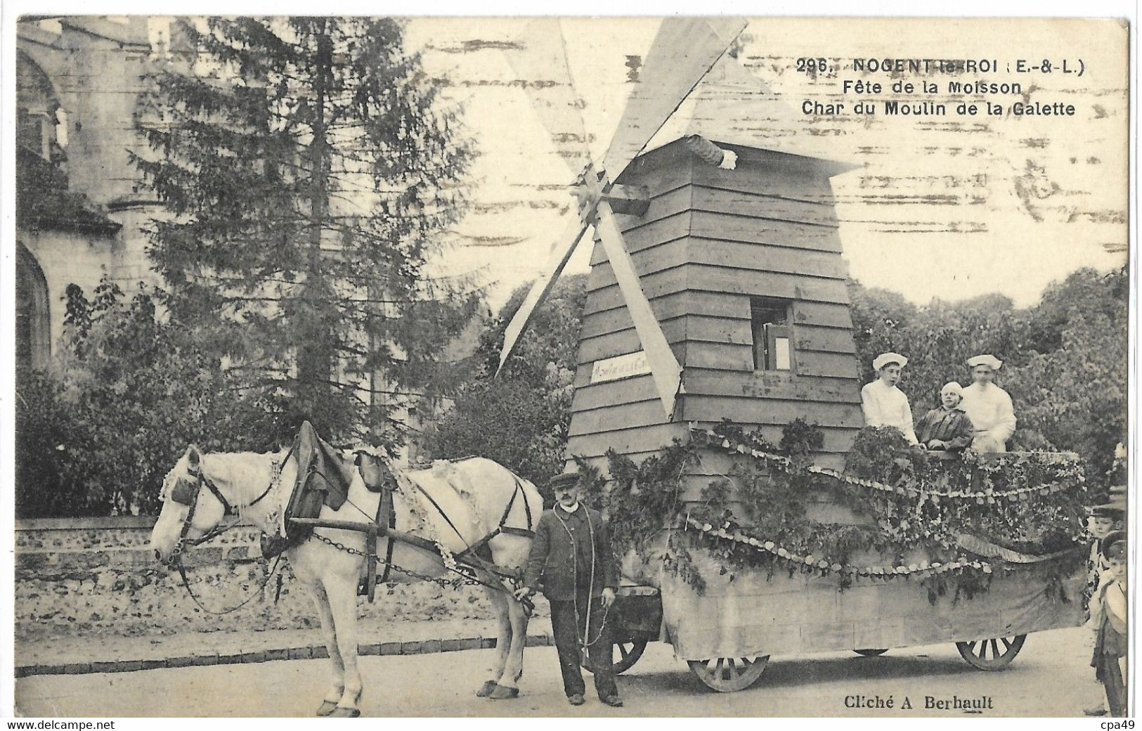 28  NOGENT  LE  ROI   FETE  DE  LA  MOISSON  CHAR  DU  MOULIN  DE  LA  GALETTE - Nogent Le Roi