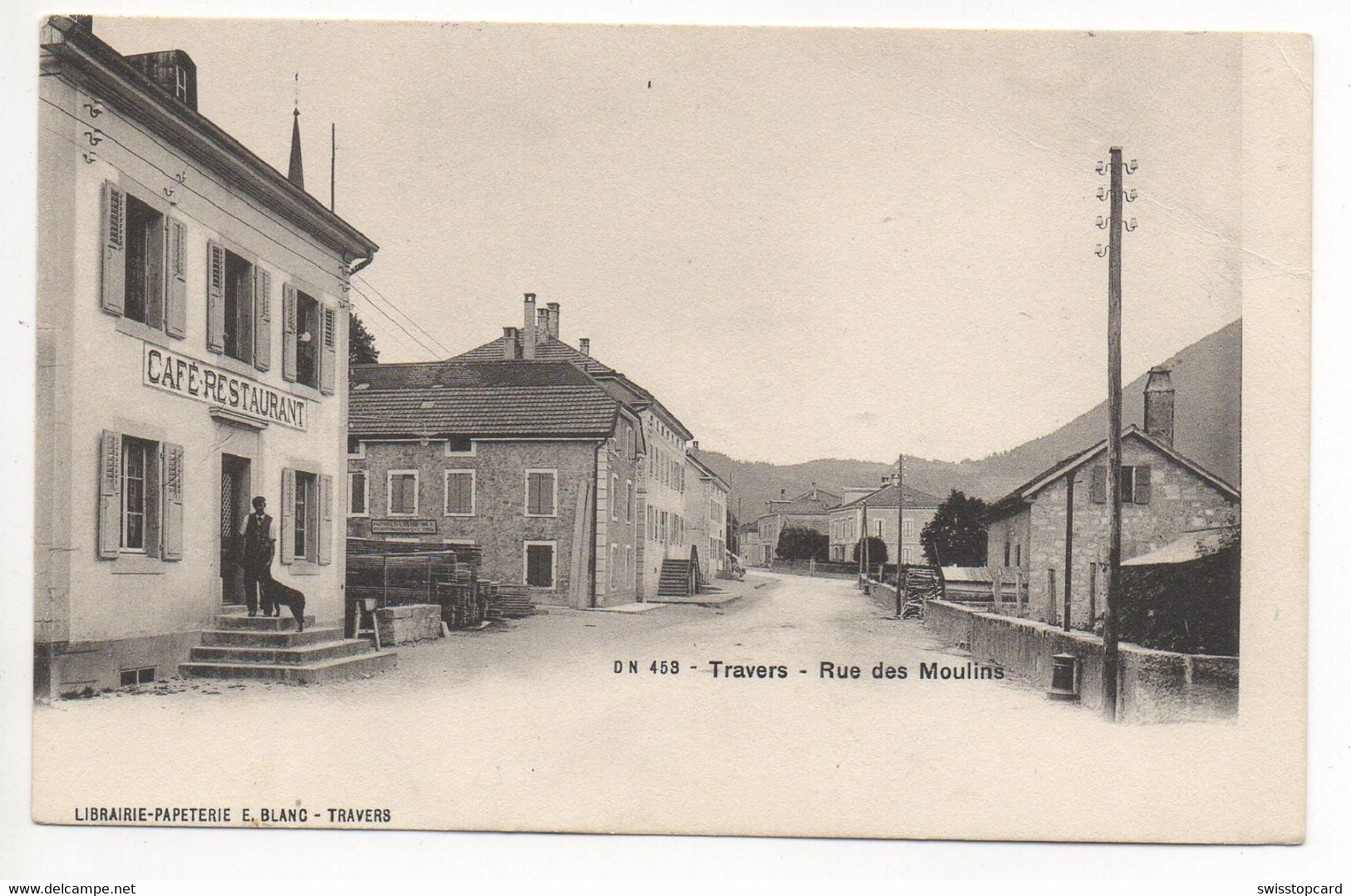 TRAVERS Rue Des Moulins - Travers