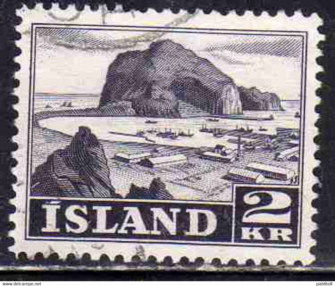 ISLANDA ICELAND ISLANDE 1950 1954 VESTMANNAEYJAR HARBOR 2k USED USATO OBLITERE' - Used Stamps