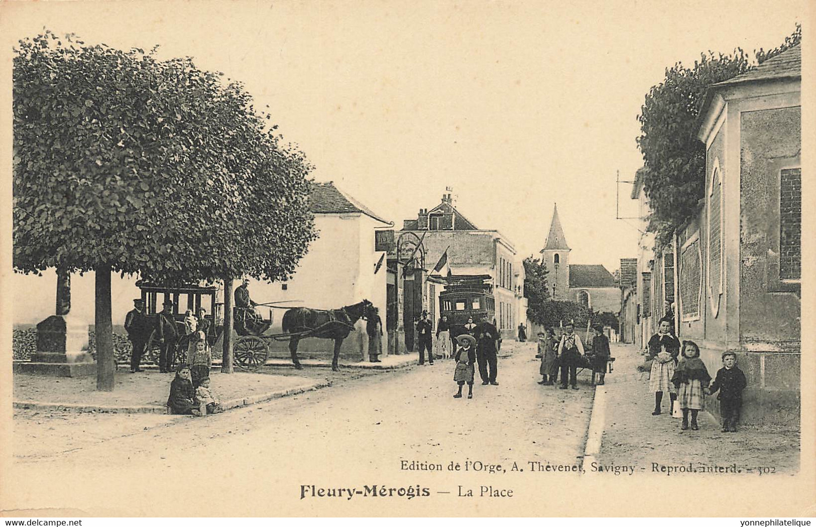 91 - ESSONNE - FLEURY-MÉROGIS - La Place - Diligence Et Autobus - Superbe - 10214 - Fleury Merogis