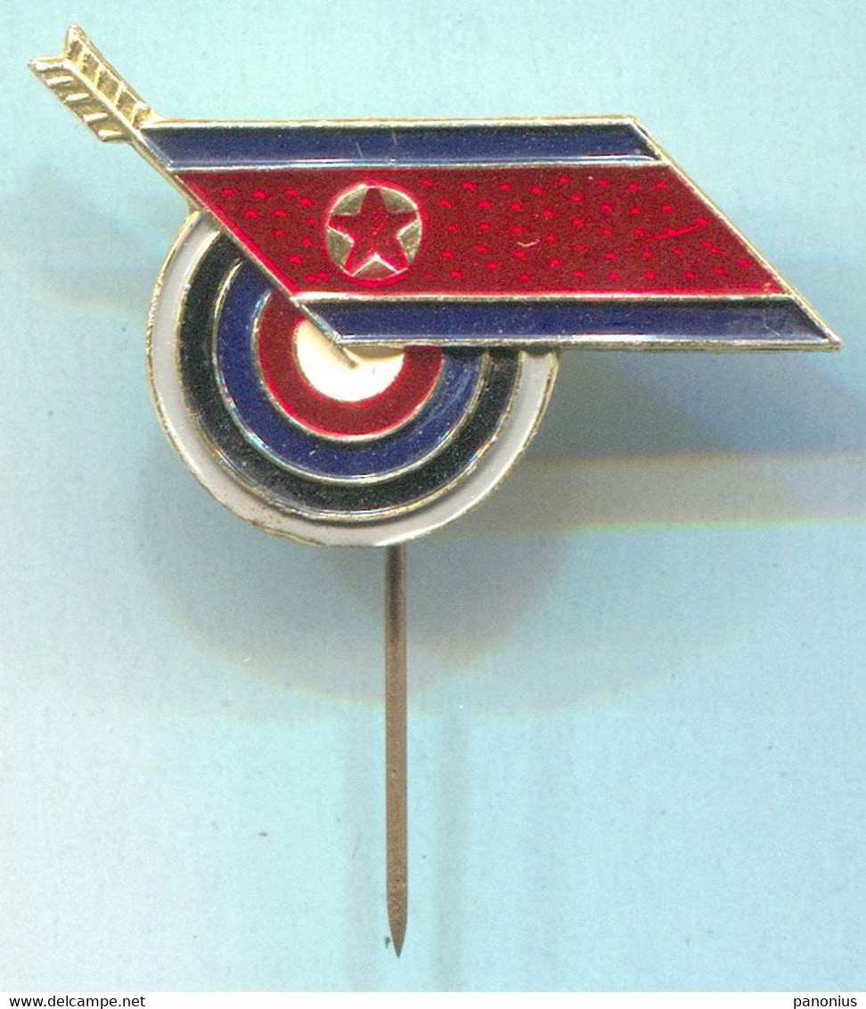 Archery Shooting - N. Korea, Vintage Pin Badge Abzeichen - Bogenschiessen