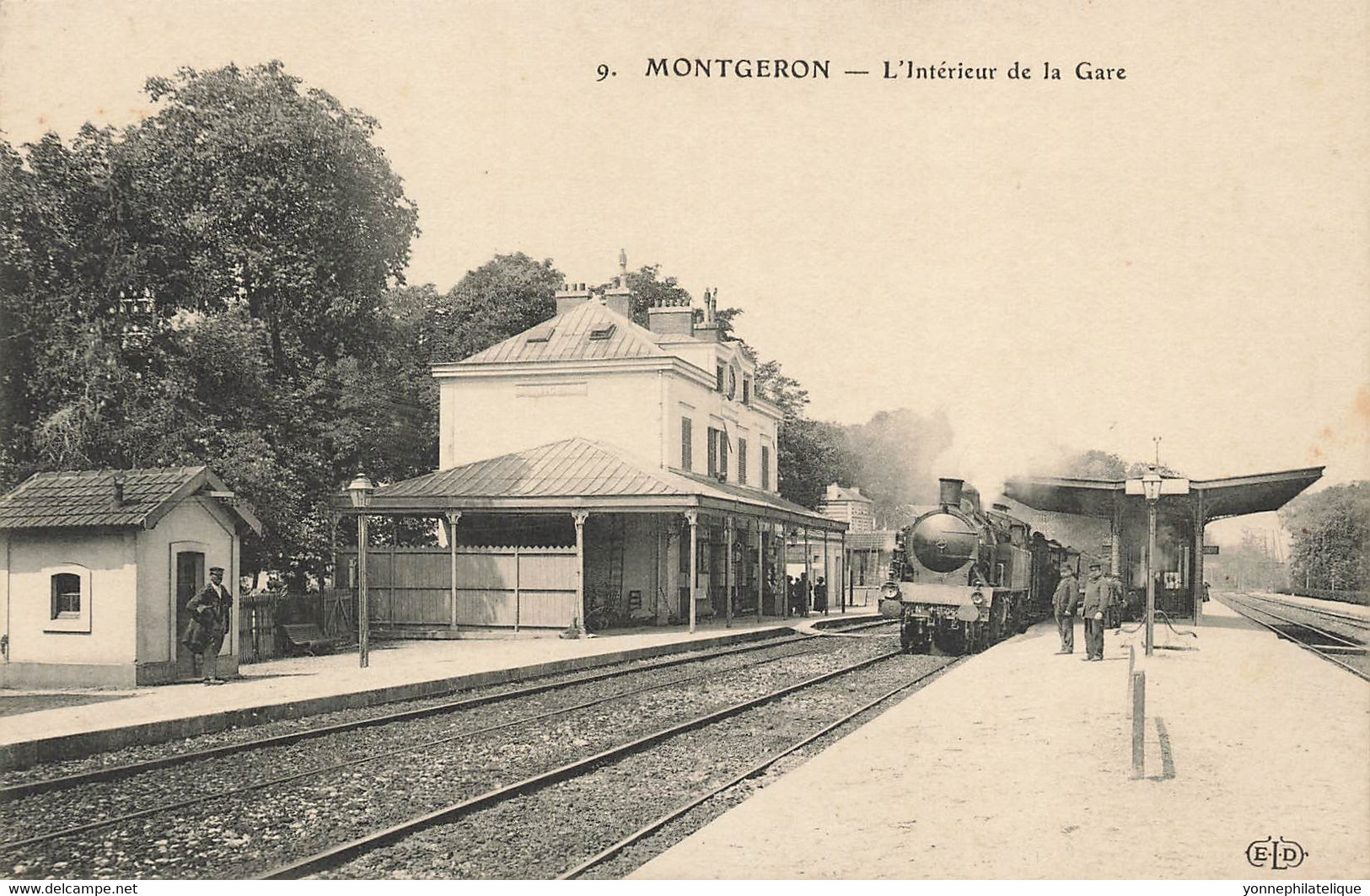 91 - ESSONNE - MONTGERON - Intérieur De La Gare - Départ Du Train - Cheminots - 10259 - Montgeron