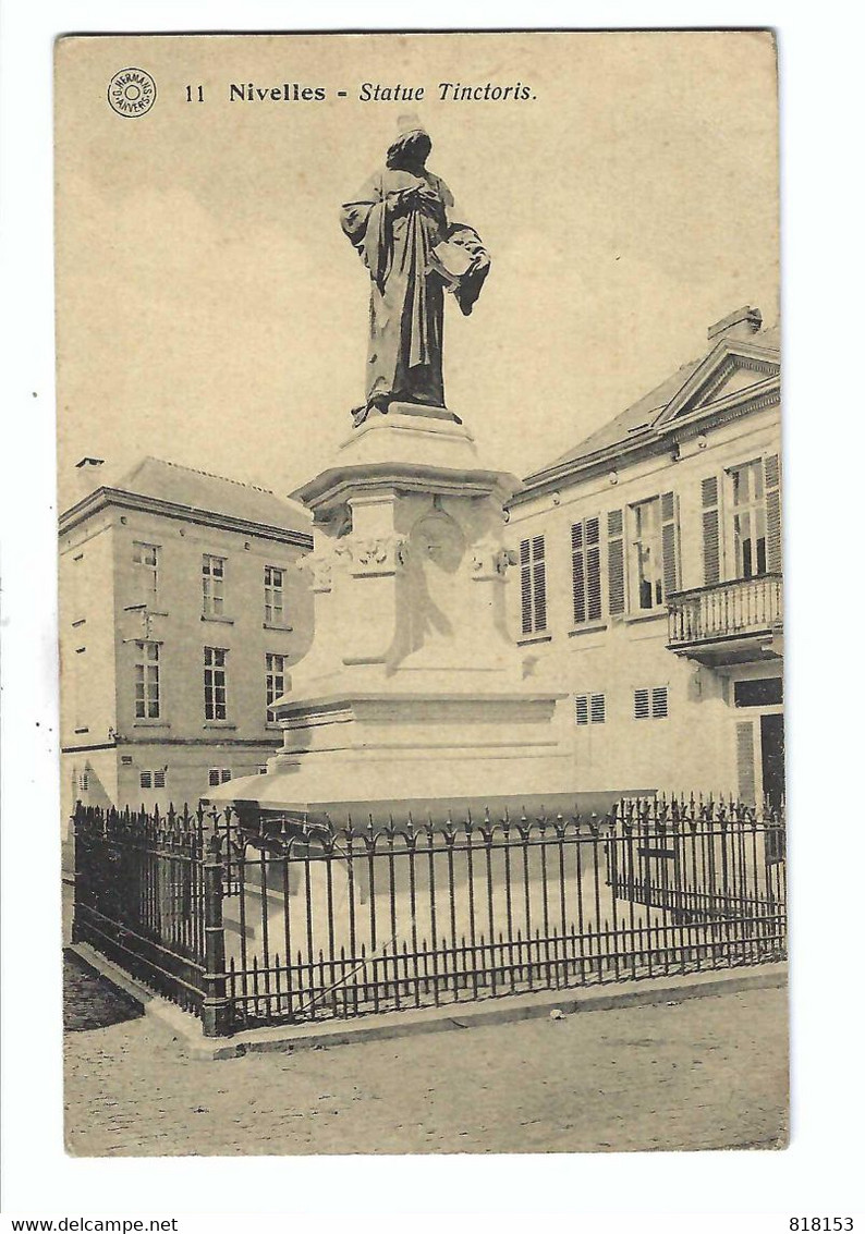 11  Nivelles - Statue Tinctoris - Nijvel