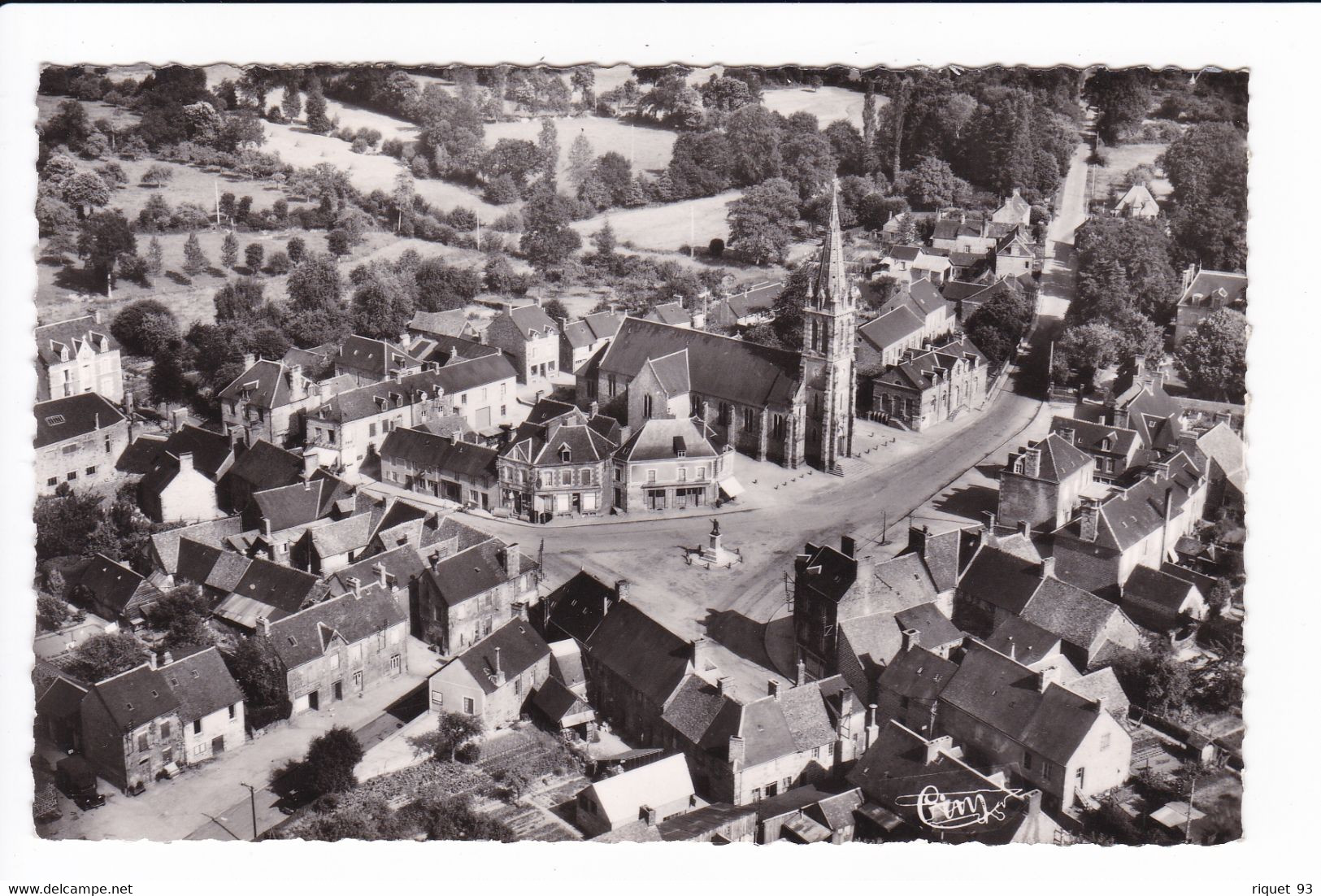 PAISSAIS - Vue Aérienne-Le Centre - Autres & Non Classés