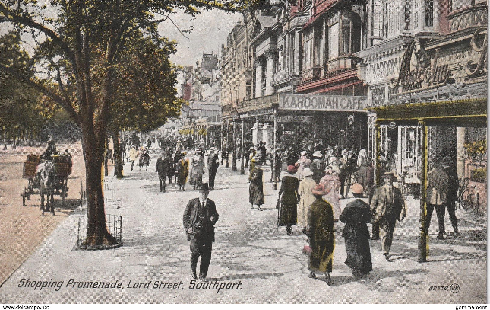 SOUTHPORT -LORD STREET SHOPPING PROMENADE - Southport