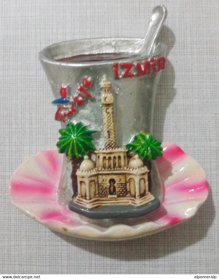 Magnet, Tea Glass, Izmir Clock Tower, Palm Trees 8 X 6,5cm - Other & Unclassified