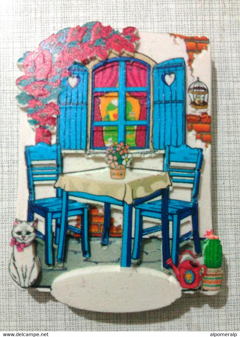 Magnet, Traditional Alaçatı (İzmir) House, Table And Chairs And Cats 5,5 X 7,8cm - Autres & Non Classés