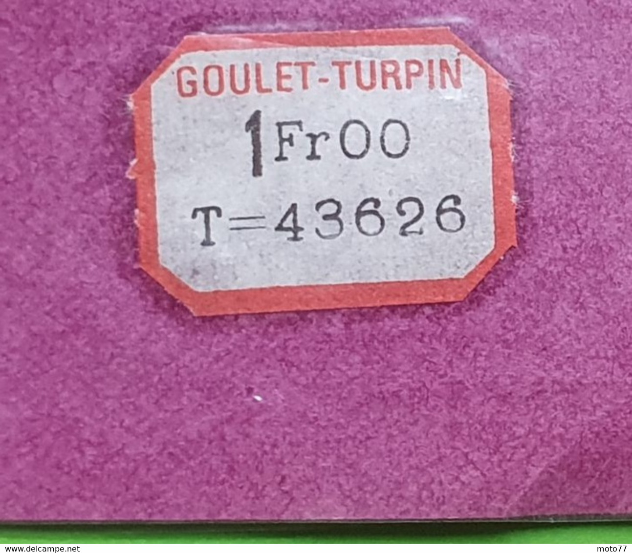 Ancien NAPPERON rond - environ diamètre 16 cm - Plastique - "neuf de stock" magasin GOULET TURPIN Reims - vers 1960