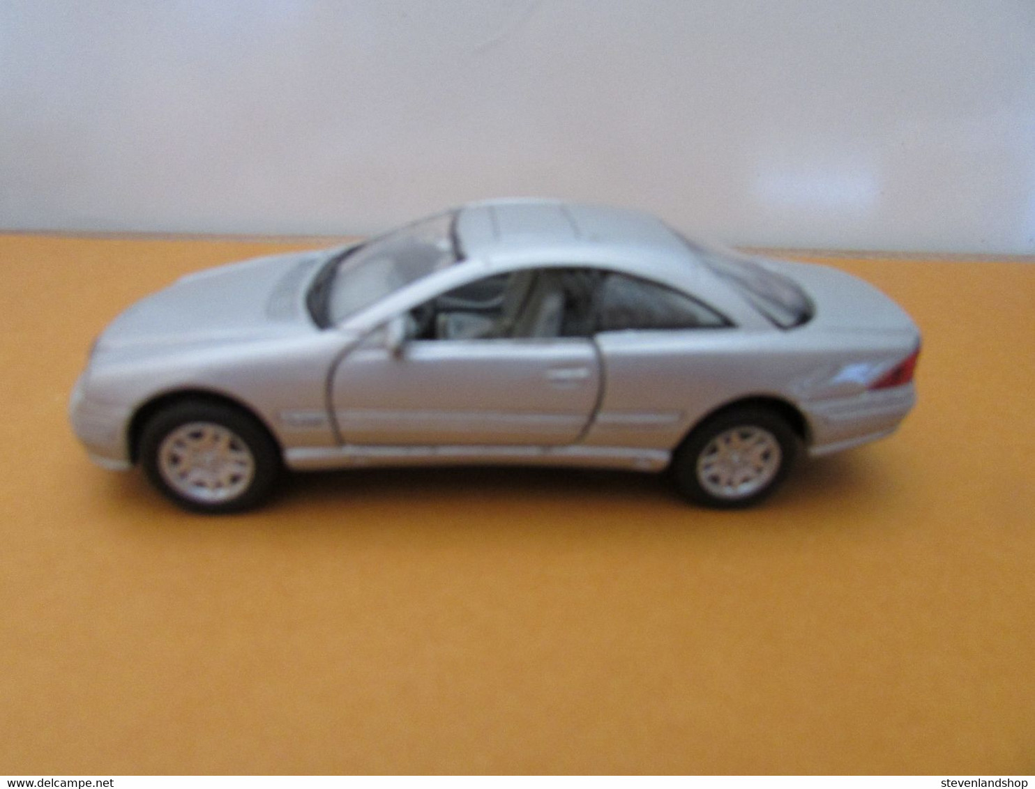 MERCEDES CL 600 Silver, - Scale 1:32