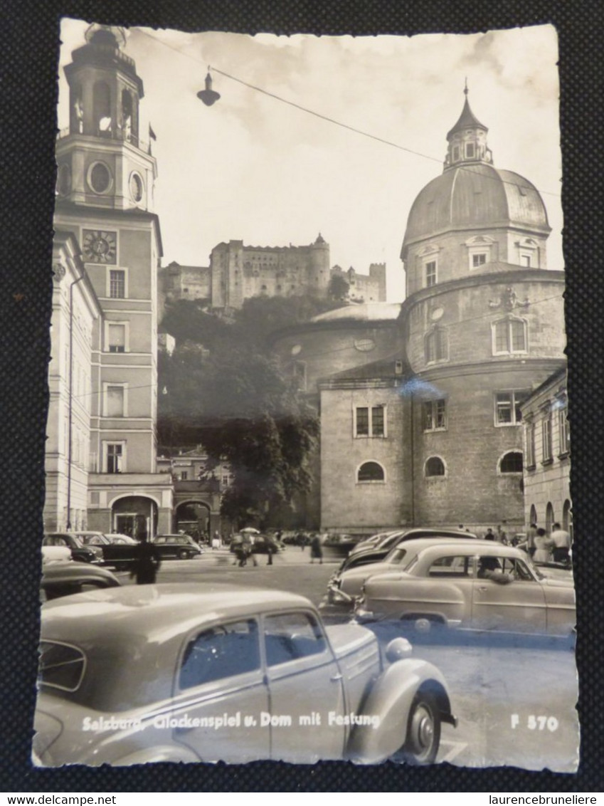 AUTRICHE -  SALZBURG GLOCKENSPIEL U. DOM MIT FESTUNG  (DONT VOITURES ANCIENNES) - Salzburg Stadt