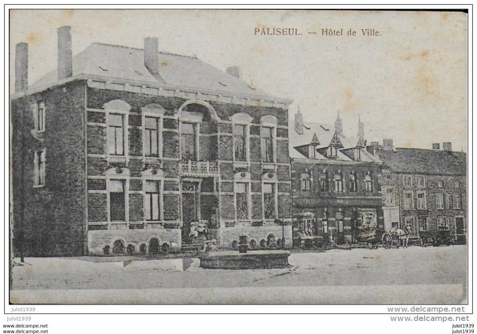 Julot1939 . -30% ..-- PALISEUL ..-- Hôtel De Ville . Charrette De BRASSEUR  !!! - Paliseul