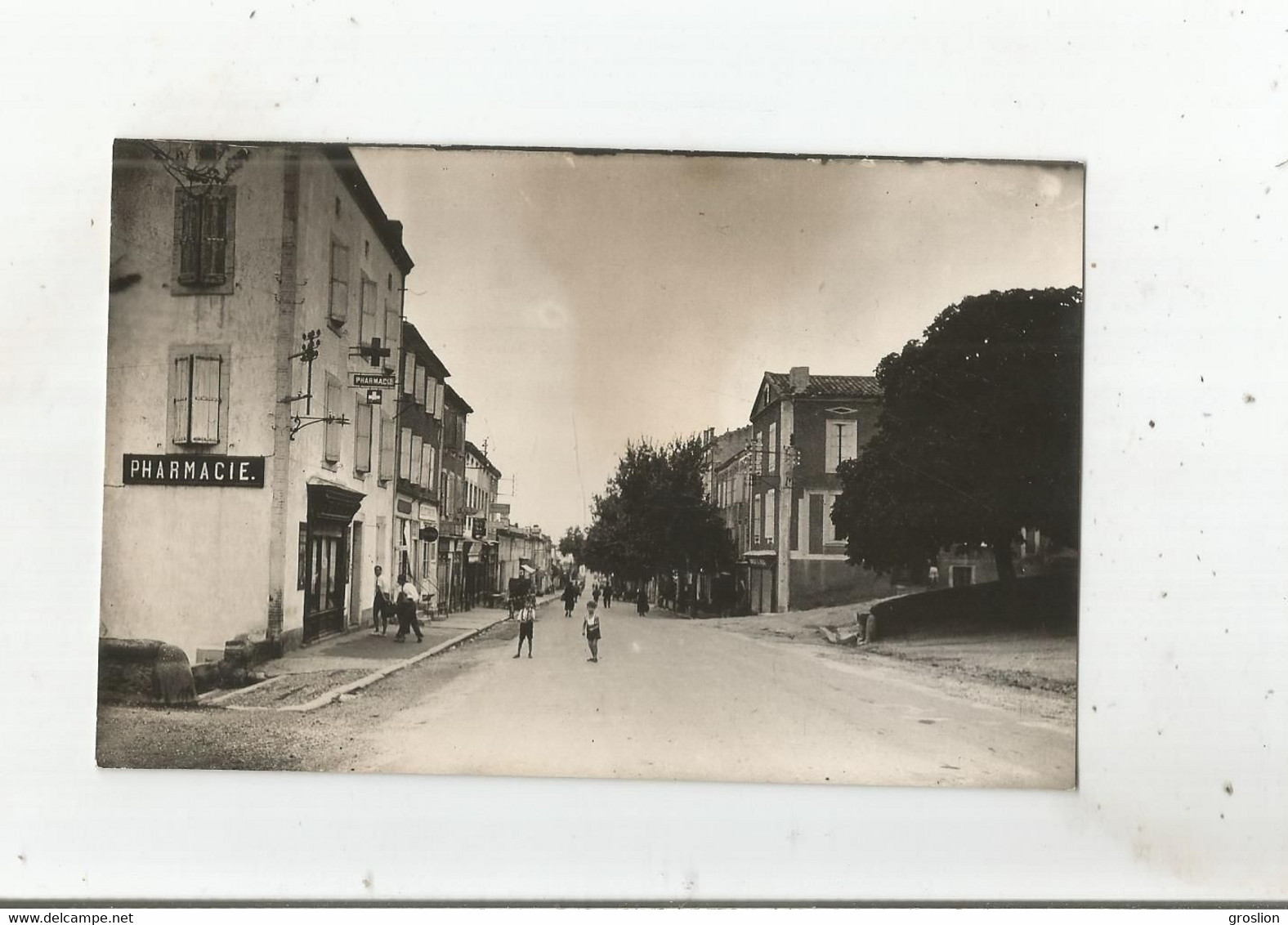 PUYLAURENS (TARN) CARTE PHOTO AVENUE DE TOULOUSE (PHARMACIE) - Puylaurens