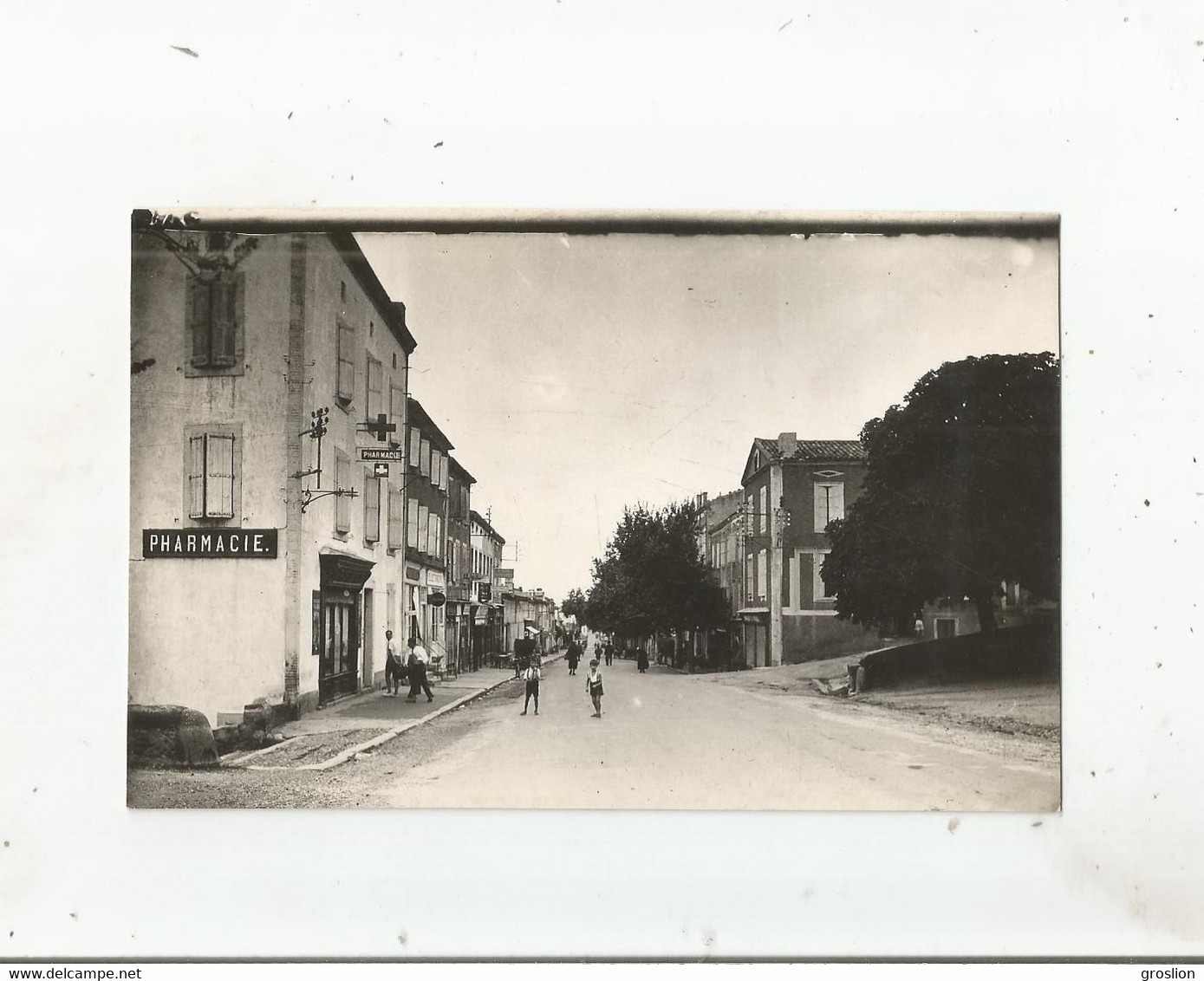 PUYLAURENS (TARN) CARTE PHOTO AVENUE DE TOULOUSE (PHARMACIE) - Puylaurens