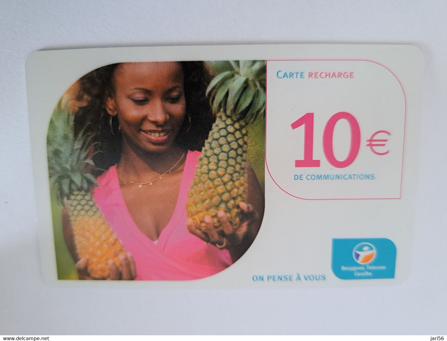 Caribbean Phonecard St Martin French Caribbean ANTILLES FRANCAISES RECHARGE BOUYGUES  10 EURO  ** 10953 ** - Antillen (Frans)